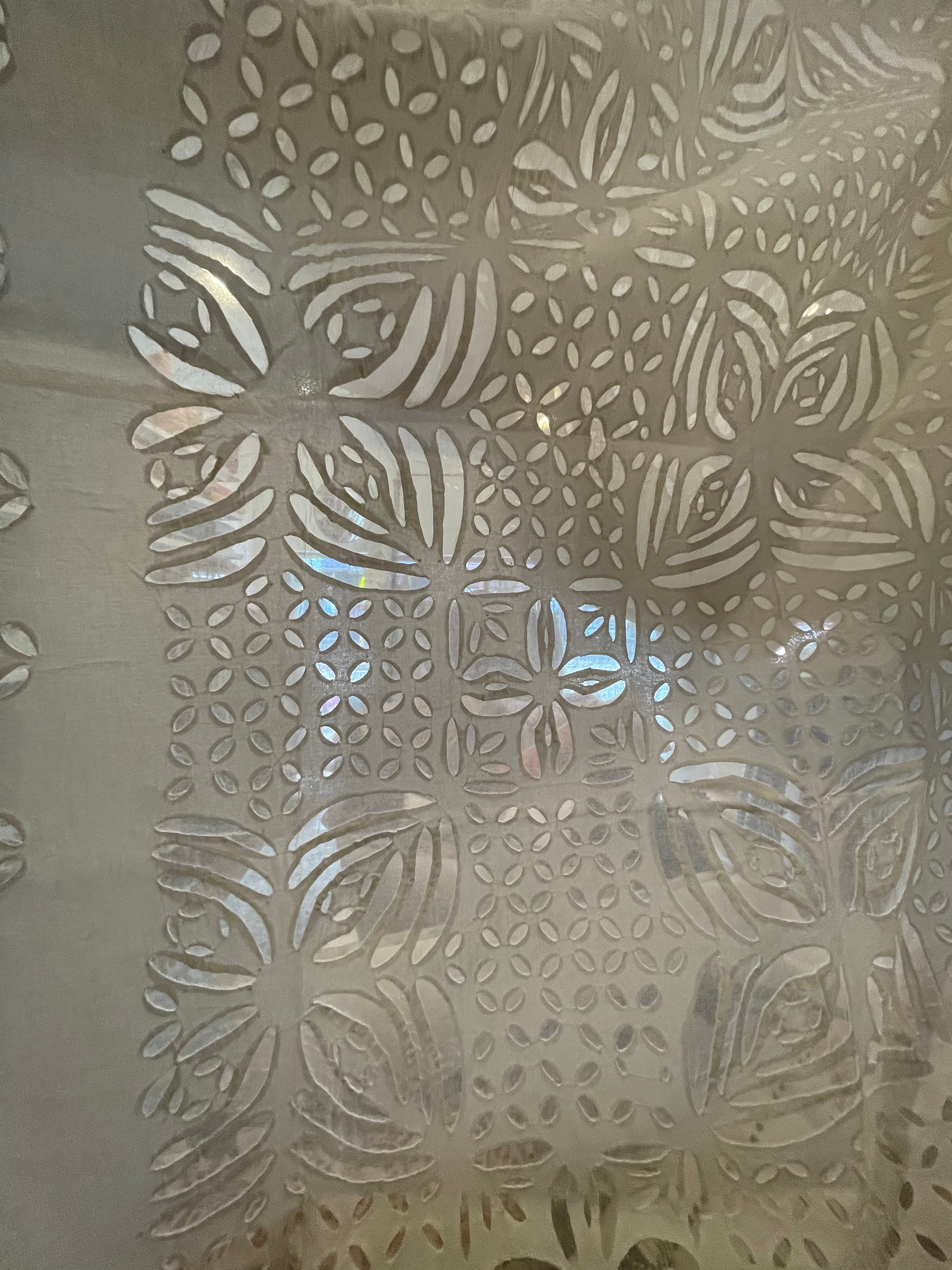 APPLIQUÉ BEDCOVER - Geometric Petals