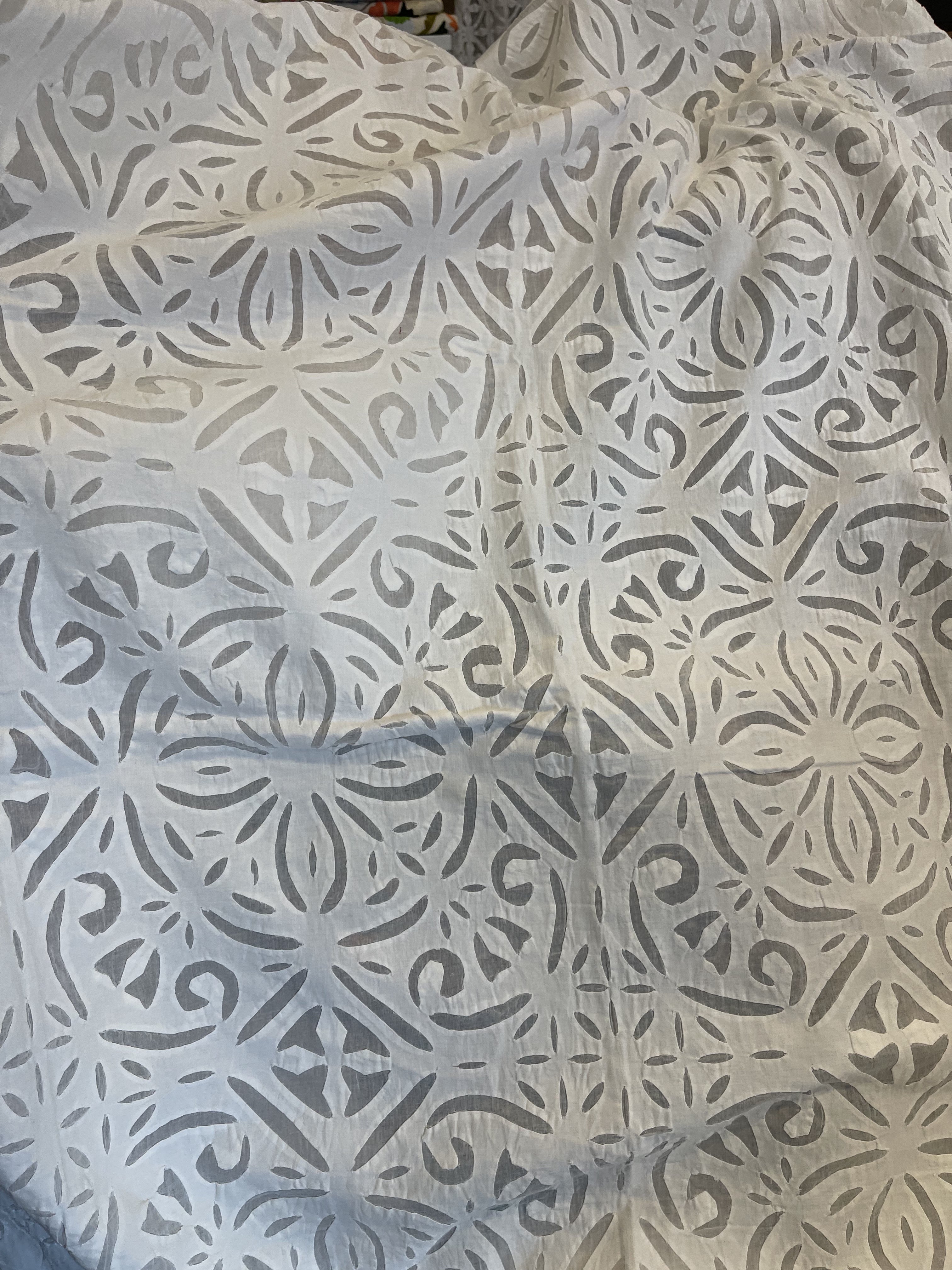 APPLIQUÉ BEDCOVER - CIRCULAR GEOMETRIC