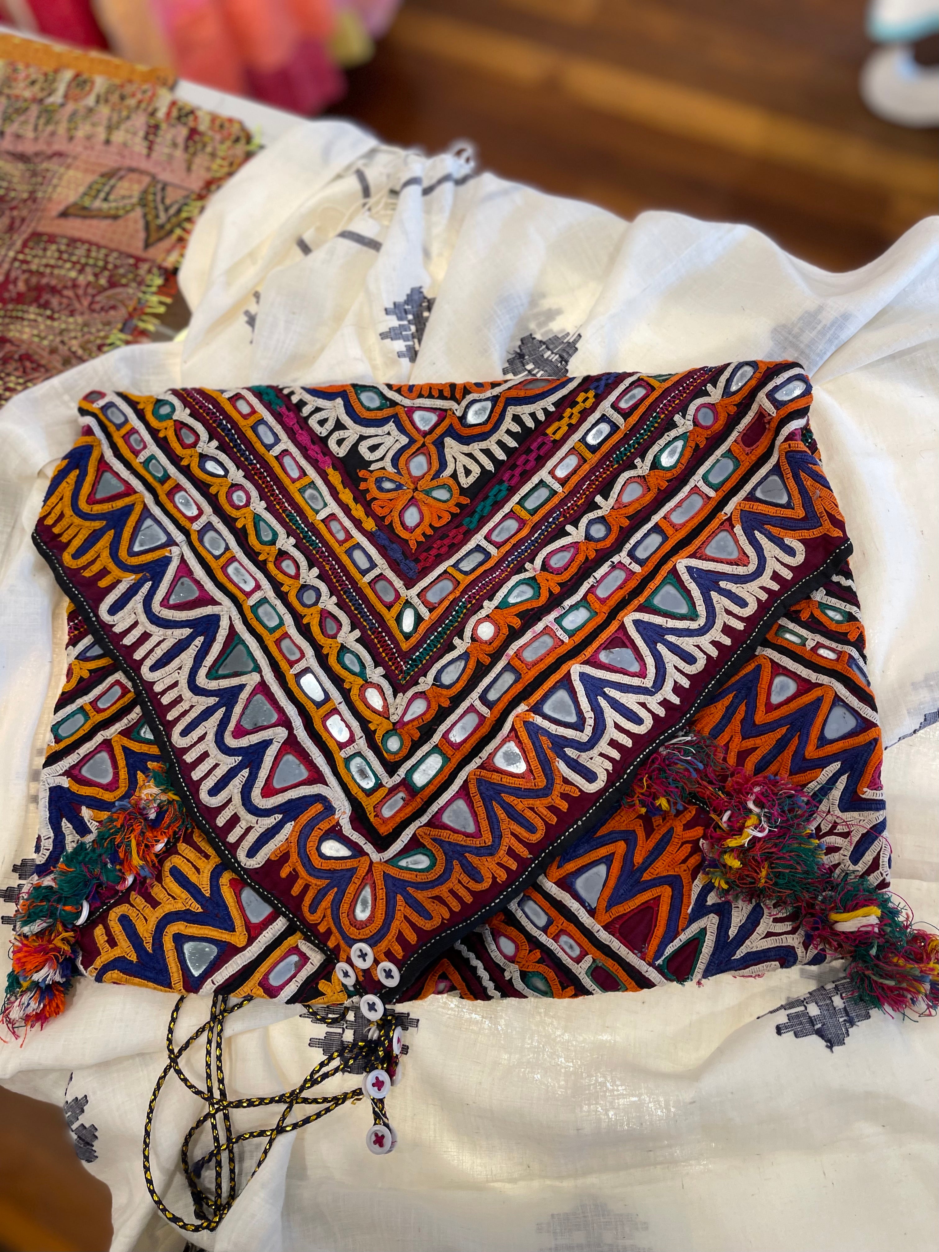 KUTCH DOWRY BAG - MIRRORED CIRCLE