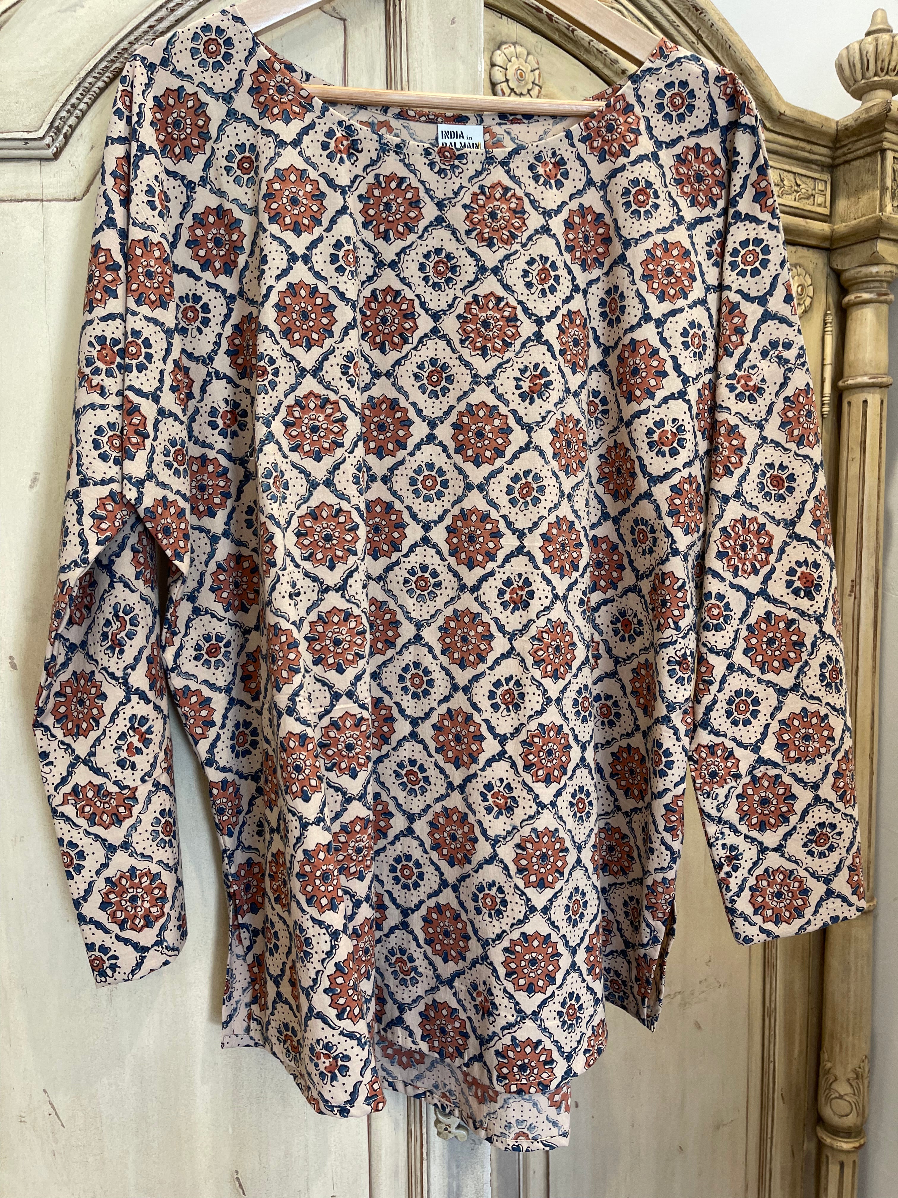 Fine Indian cotton handblock AJRAKH top in natural dyes, Diamond Earth Pattern