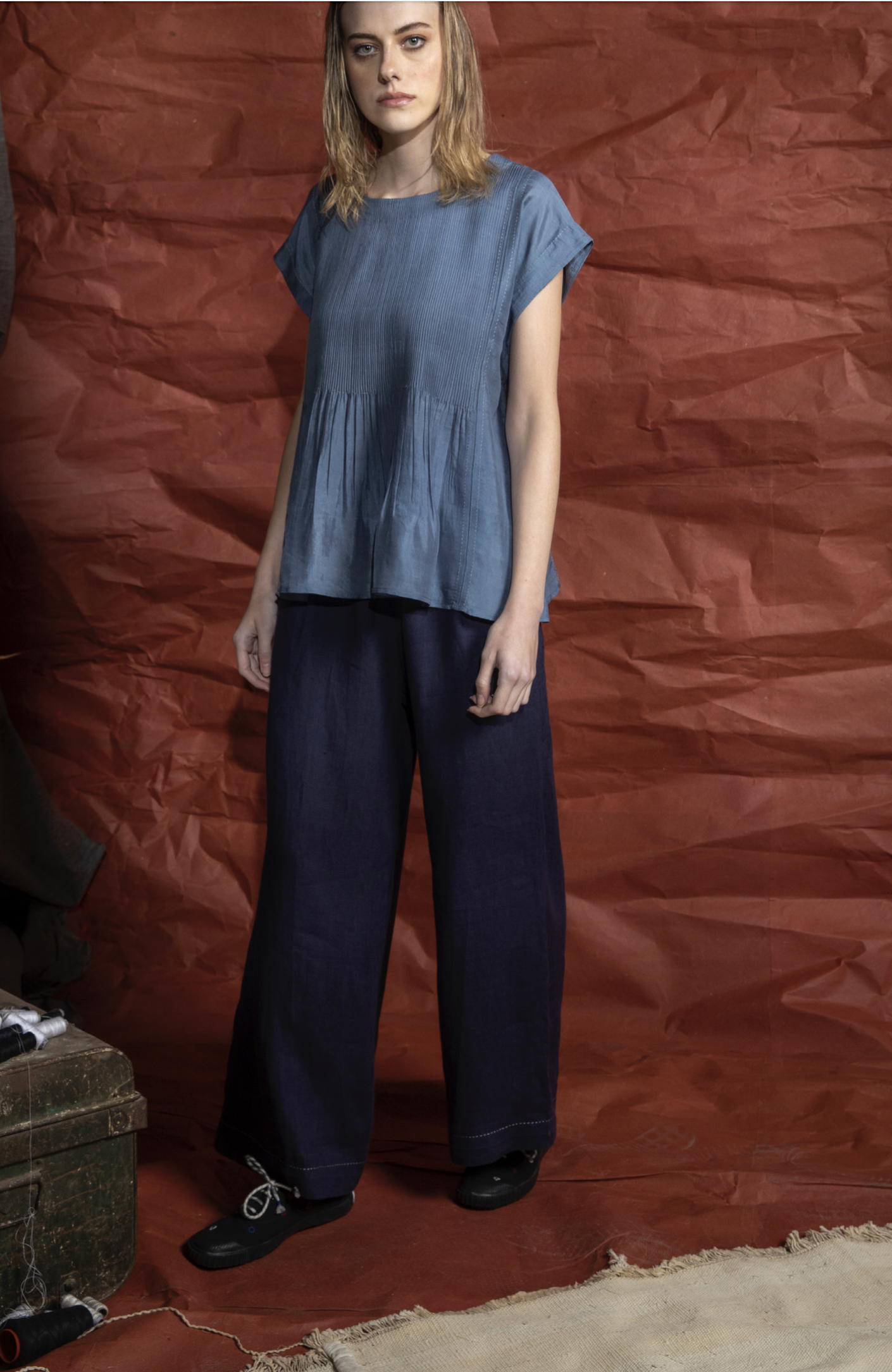 VEENA SILK PINTUCK TOP - STORM BLUE