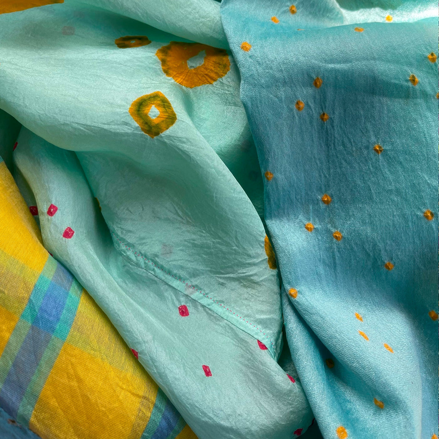 DYED ⋮ BANDHANI