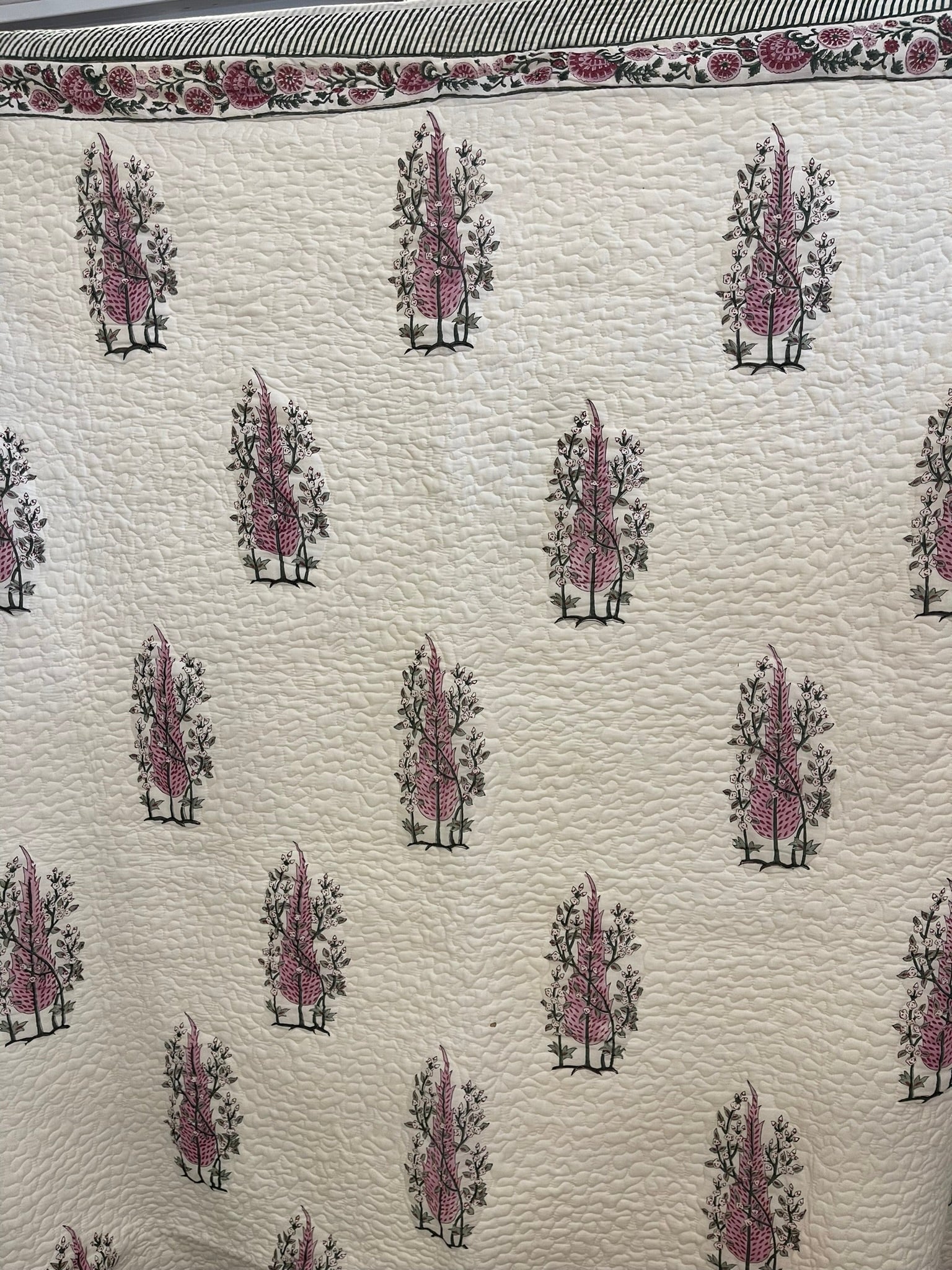 Cotton Quilt - Pink Cypress