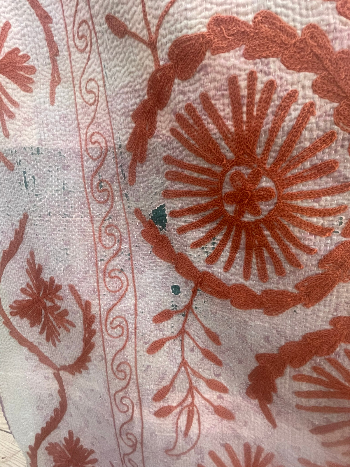 Suzani Vintage Kantha - MALIBU PEACH