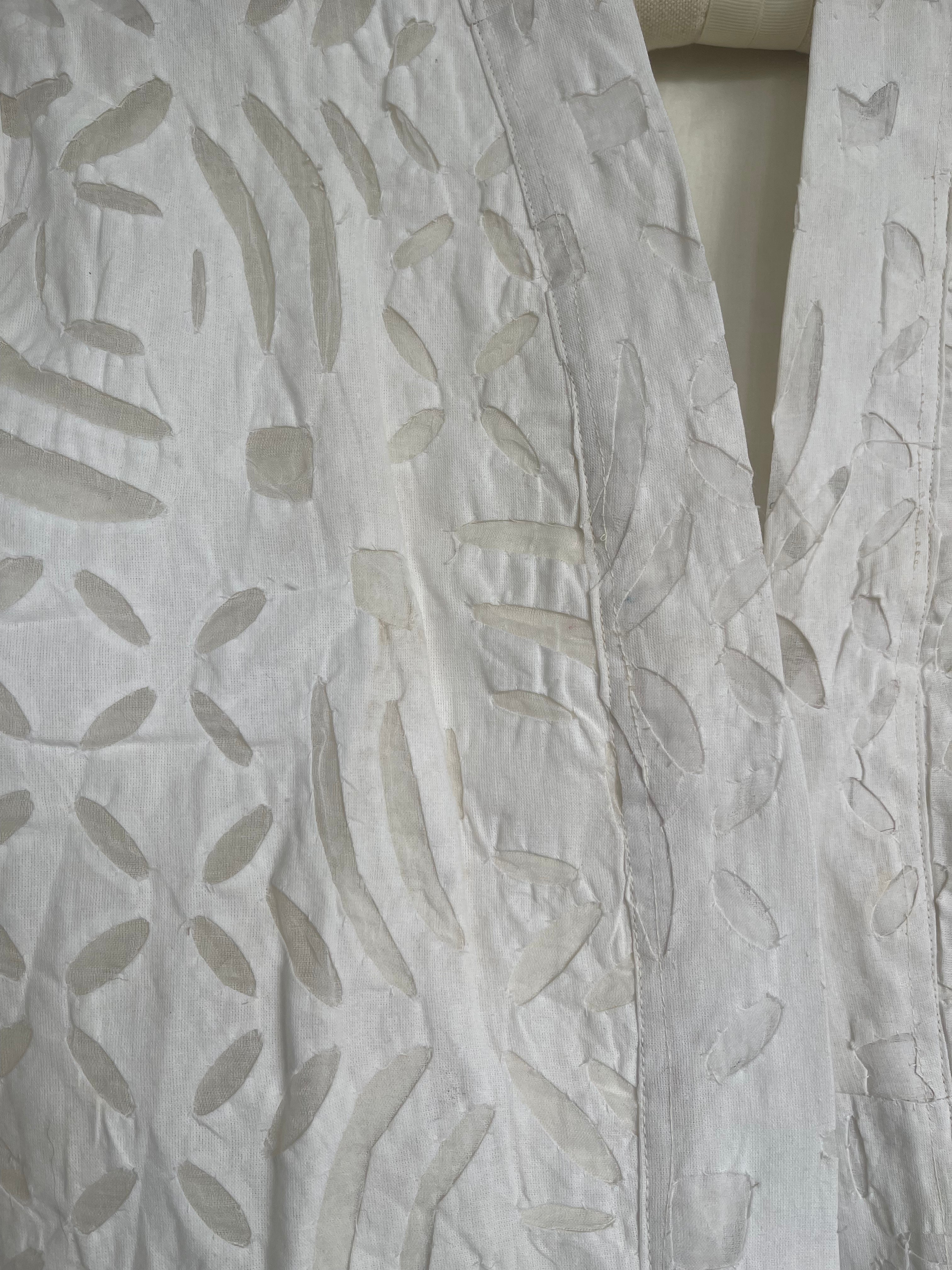 Capped Sleeve Top - Diamond Applique