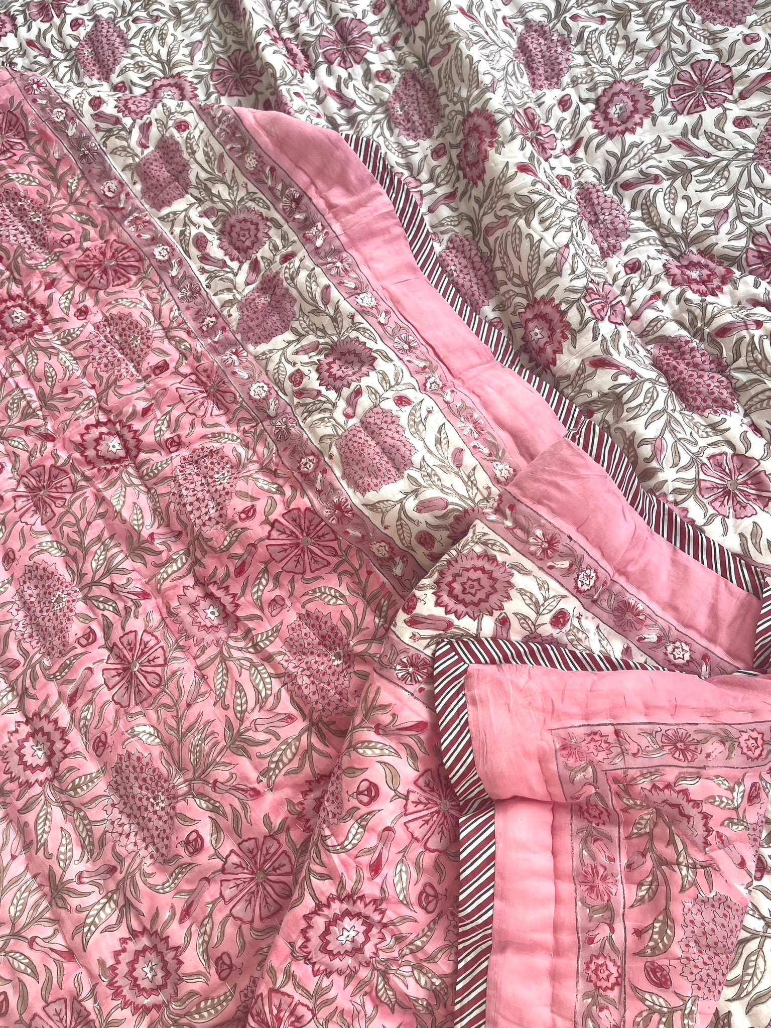 Jaipuri Cotton Quilt - Floral Boudoir