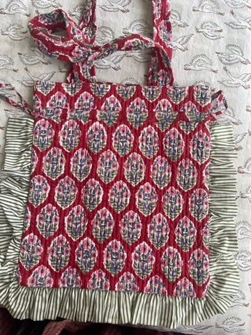 Quilted Block Print Tote - Nivi Strawberry