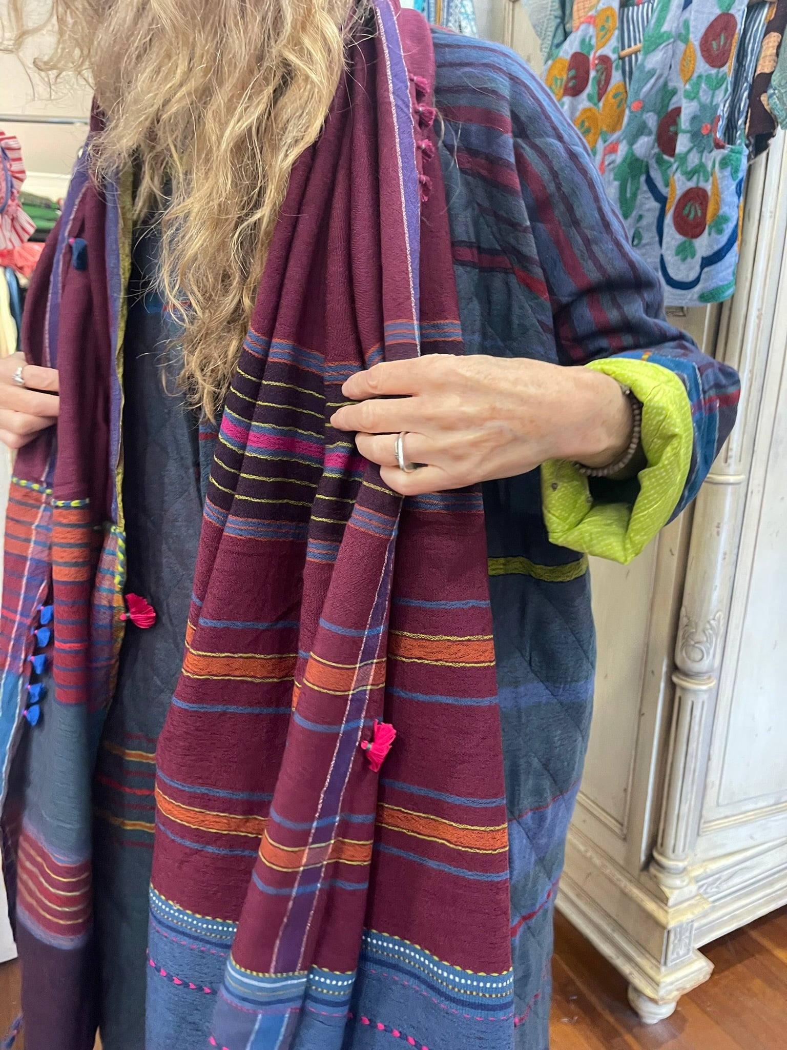 MIRAJ 149  Woollen Scarf - Grape