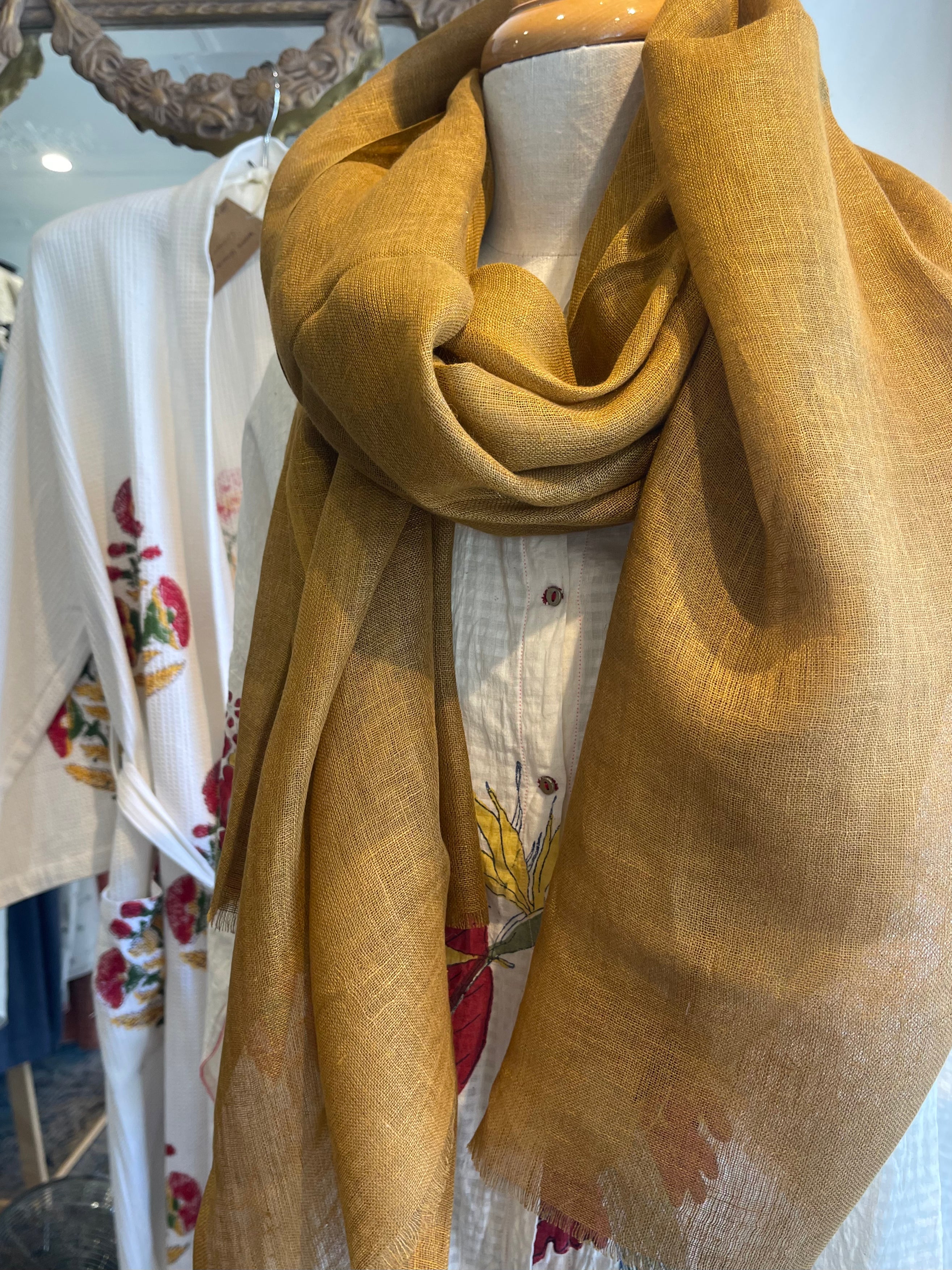 Linen Scarf - Soft Gold