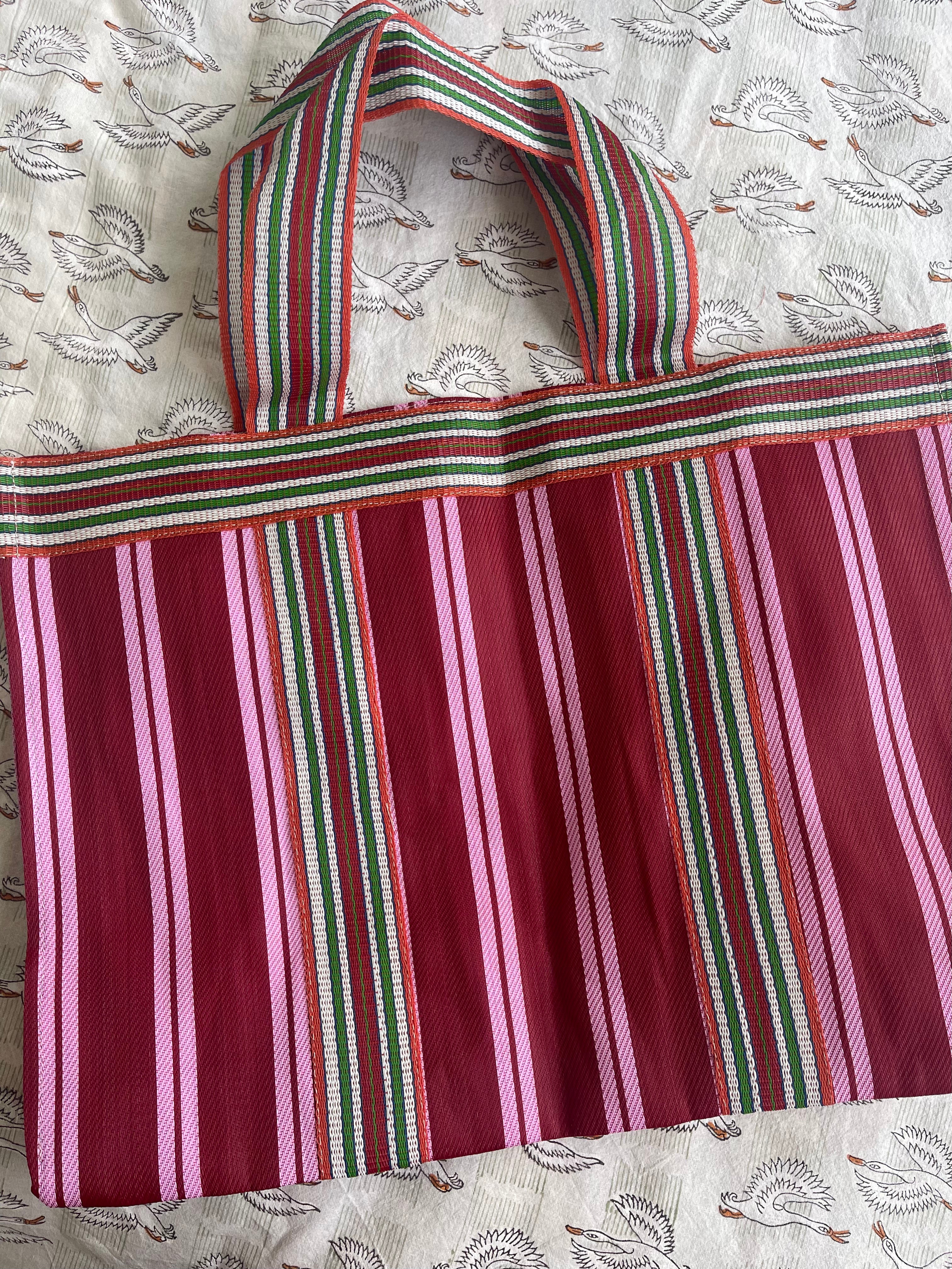 NYLON BEACH TOTE - Raspberry