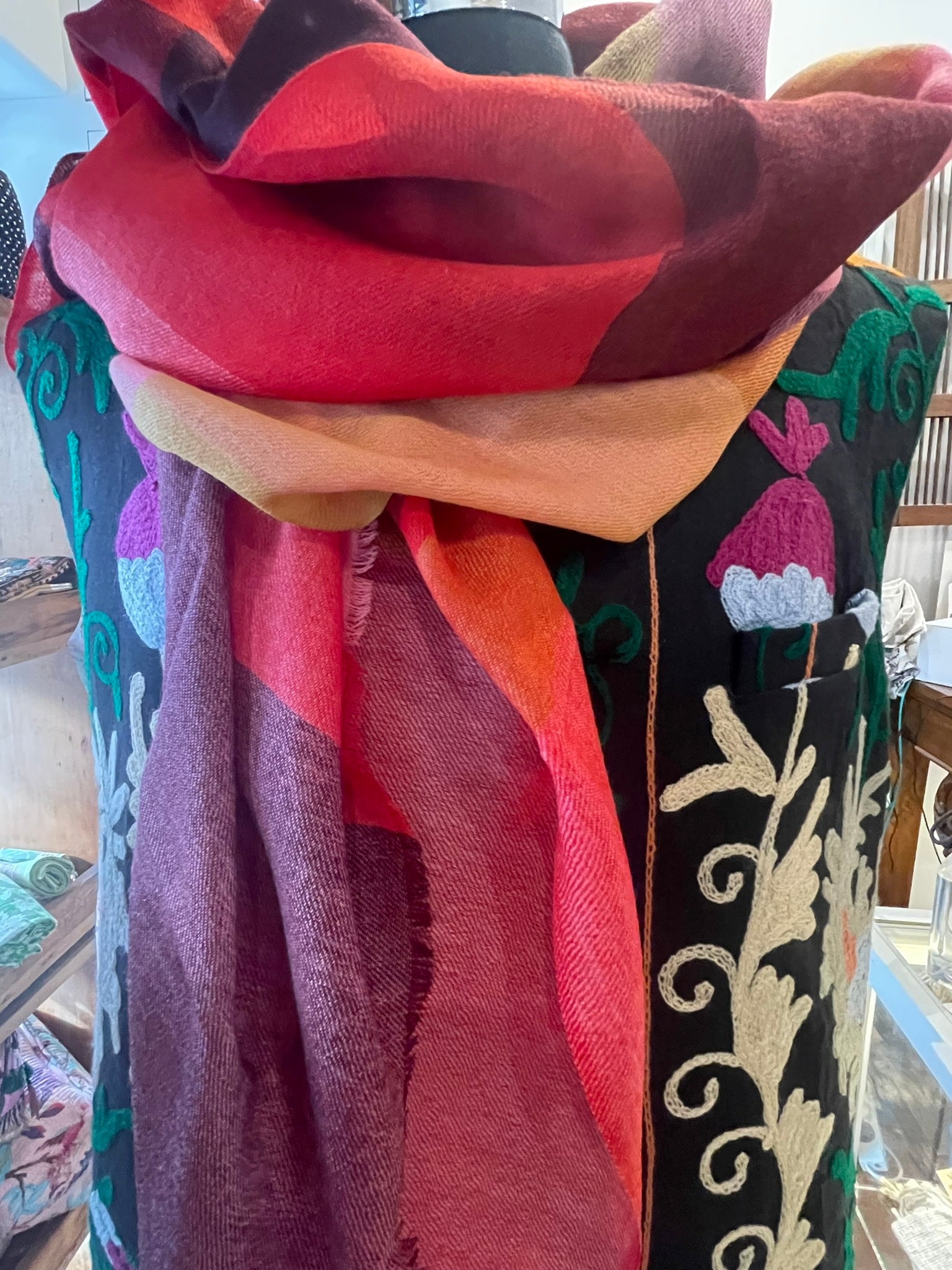 Fine Merino Wool Scarf - Lipstick