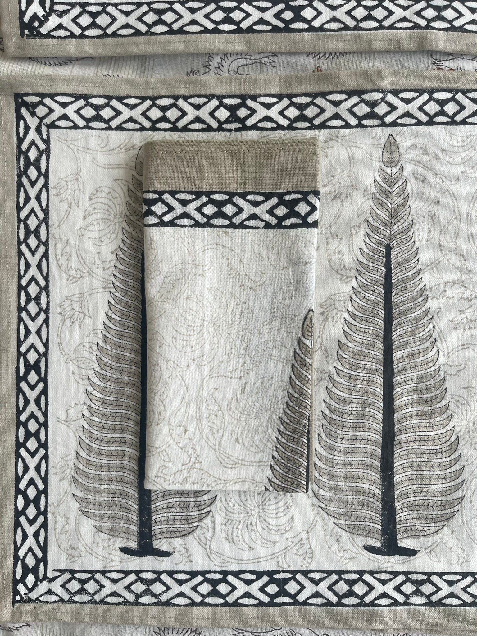 TABLE MATS - Christmas Tree