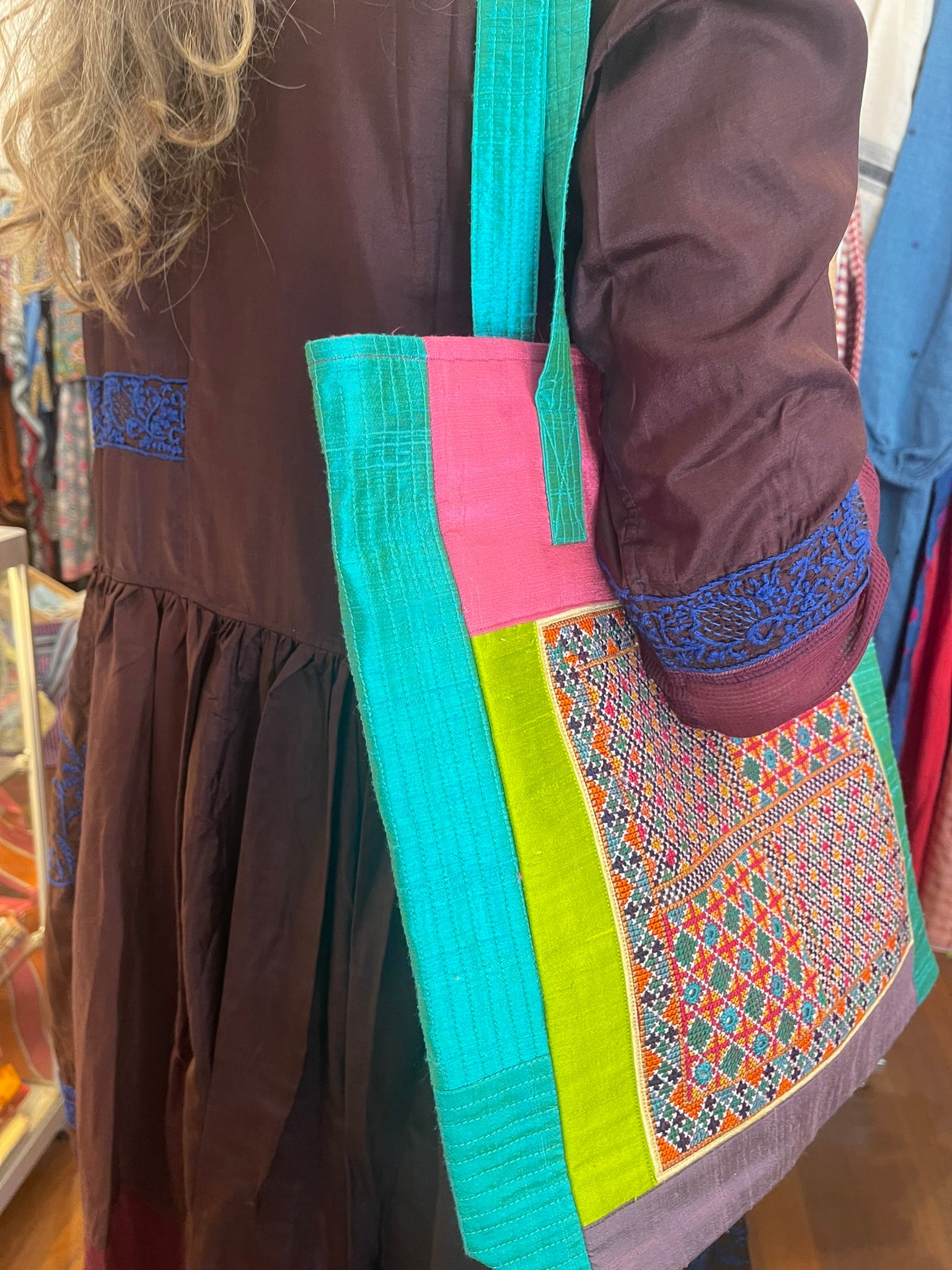 Embroidered JAT TOTE - Reflected Light