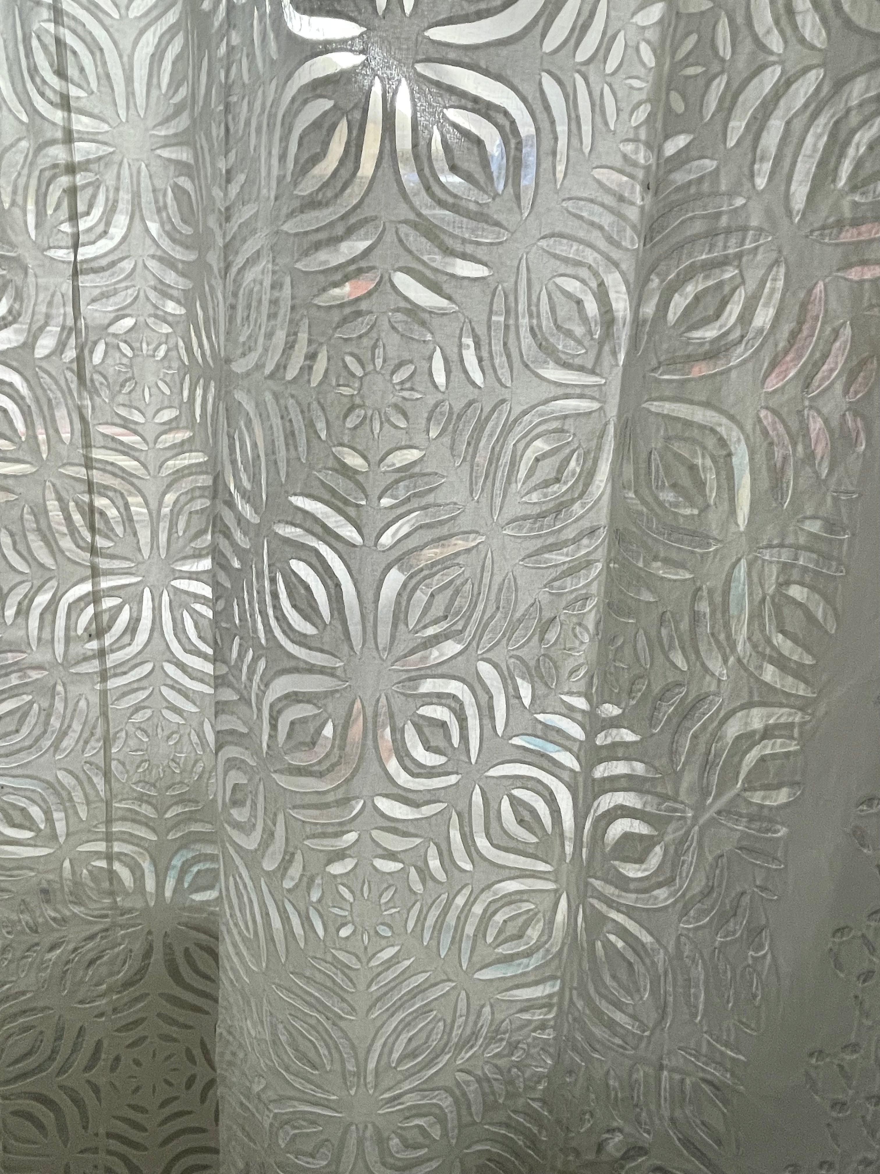 APPLIQUÉ CURTAIN - Radiating Star