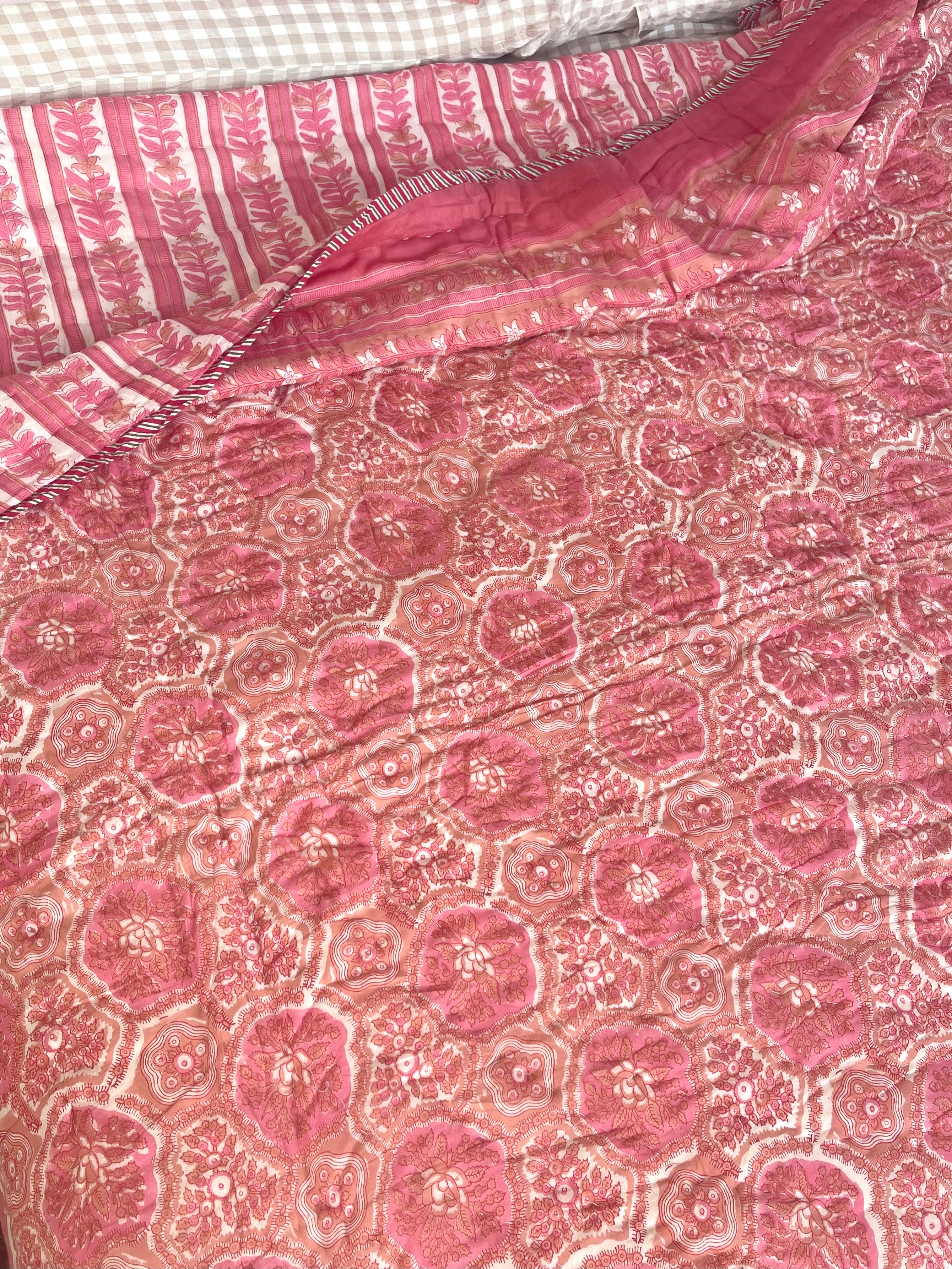 Jaipuri Cotton Quilt - Pink Lotus