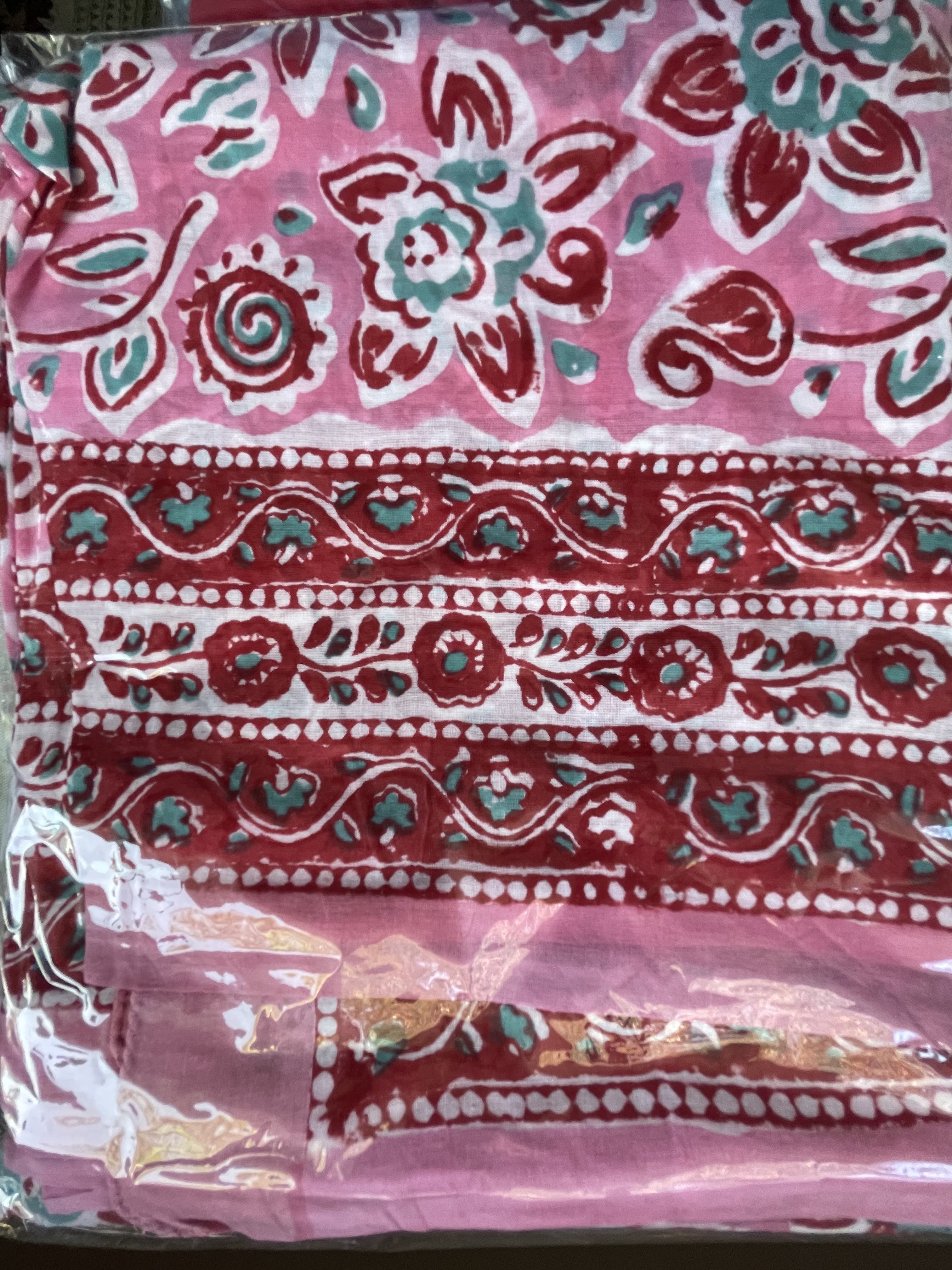 Sarong - Pink Festival