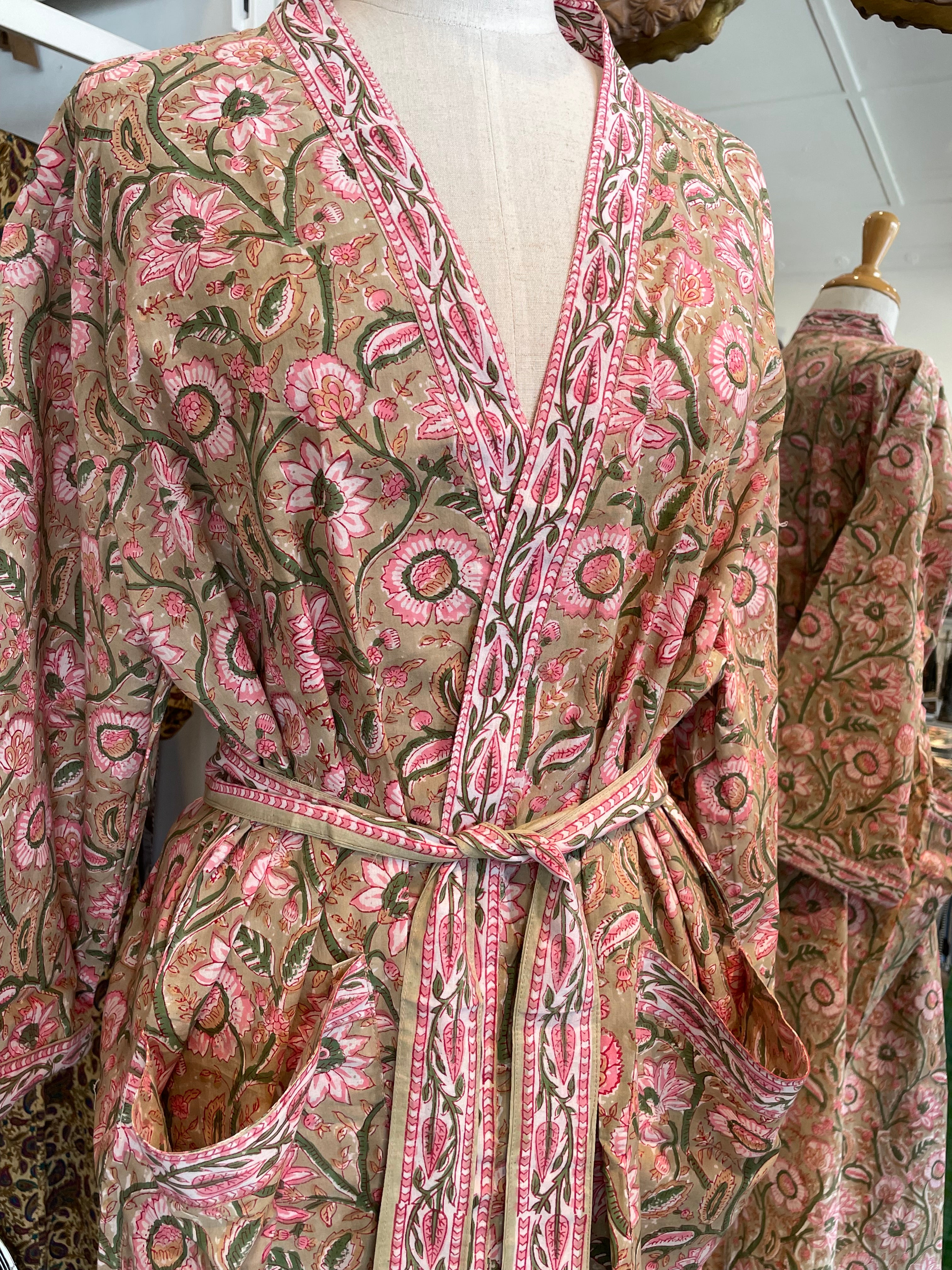 KIMONO /Bath Robe - Oriental