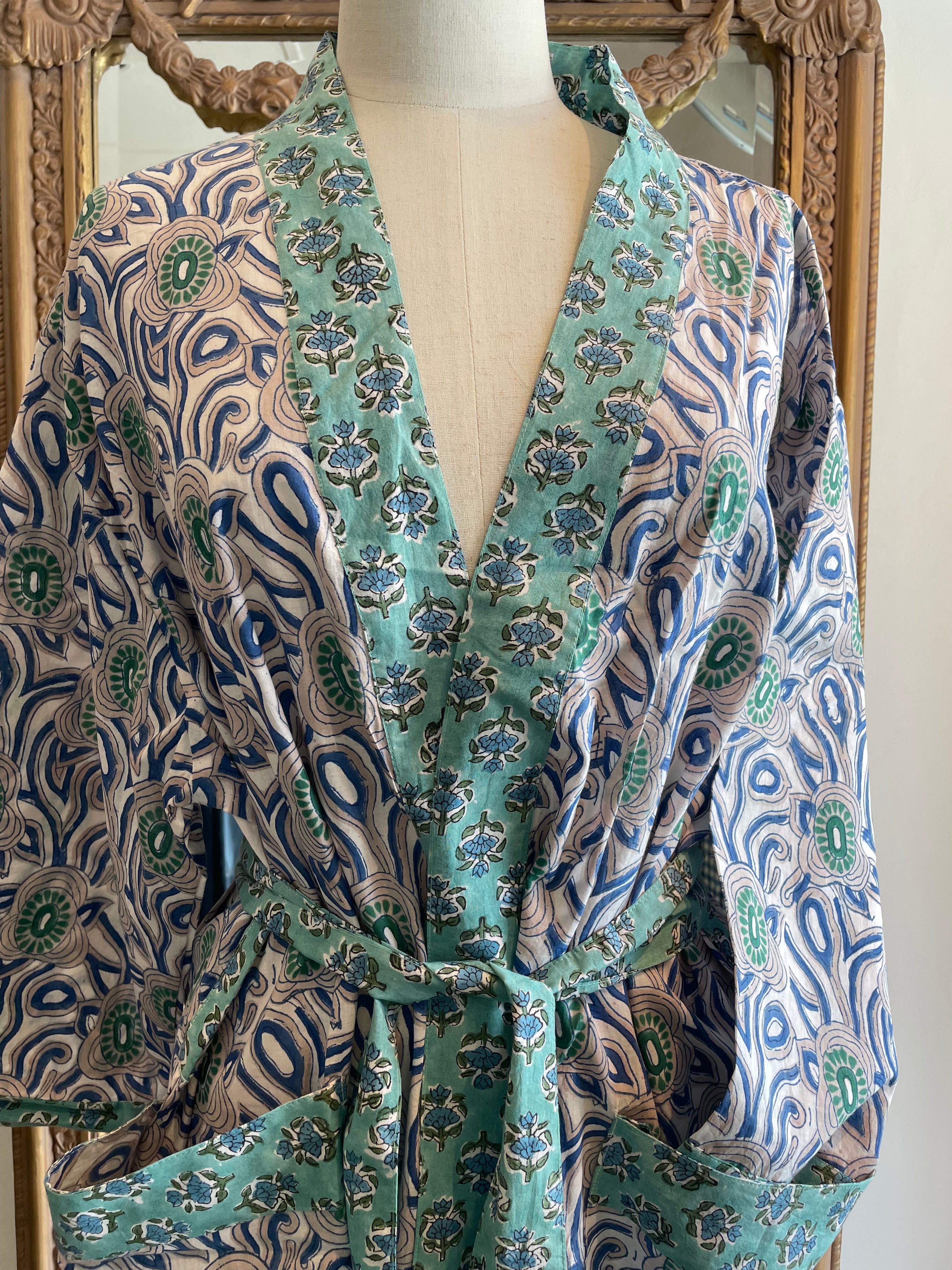 KIMONO /Bath Robe - Lotus Pond