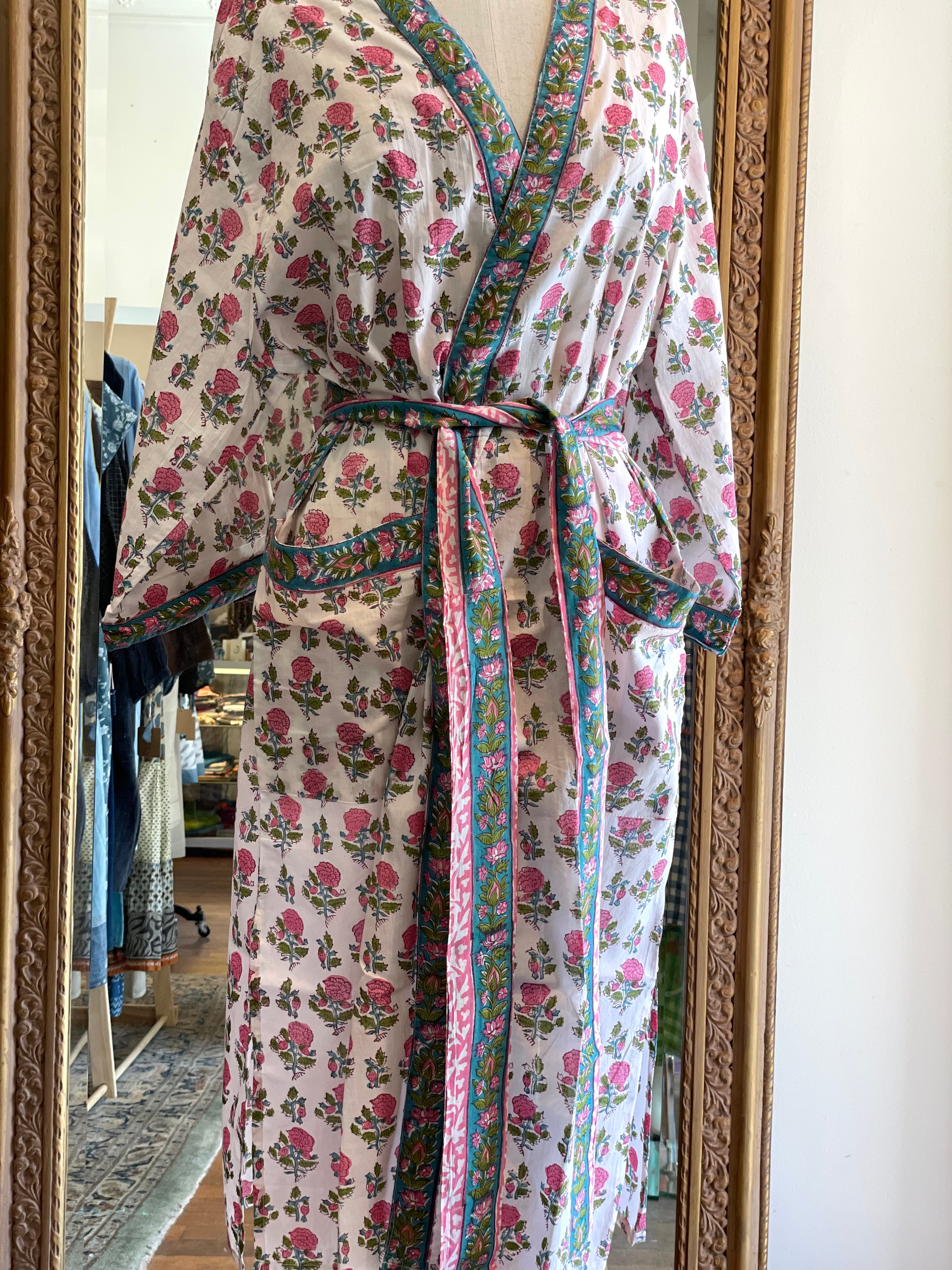 KIMONO /Bath Robe - Roses