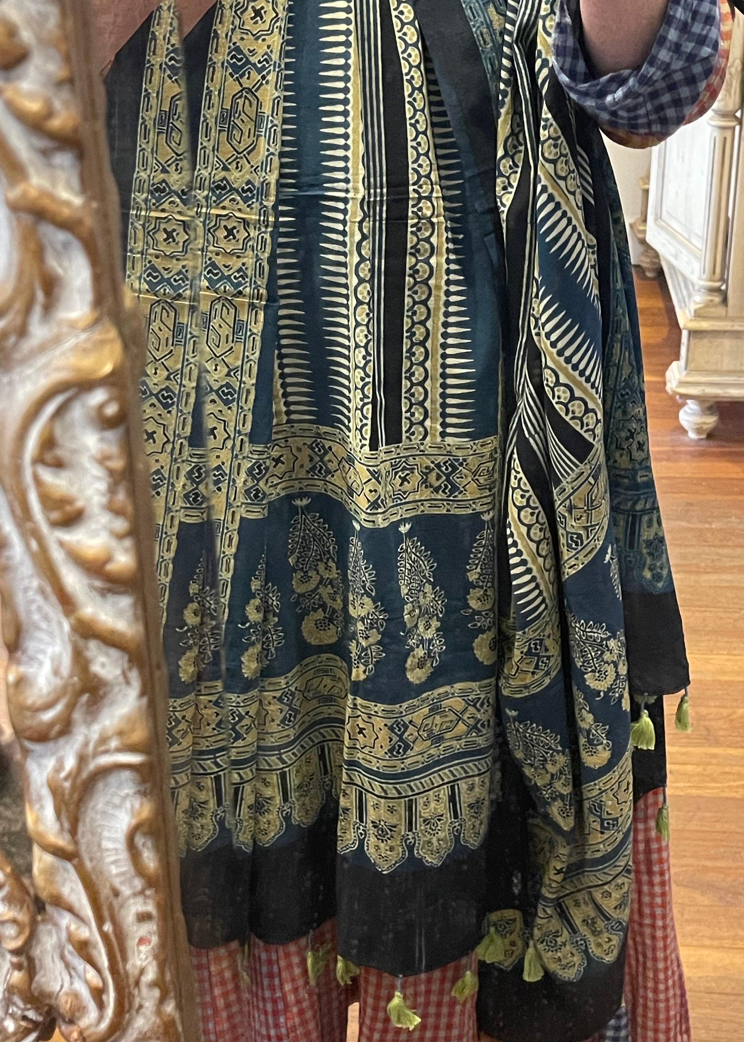 Ajrakh Wrap - Deco Stripe