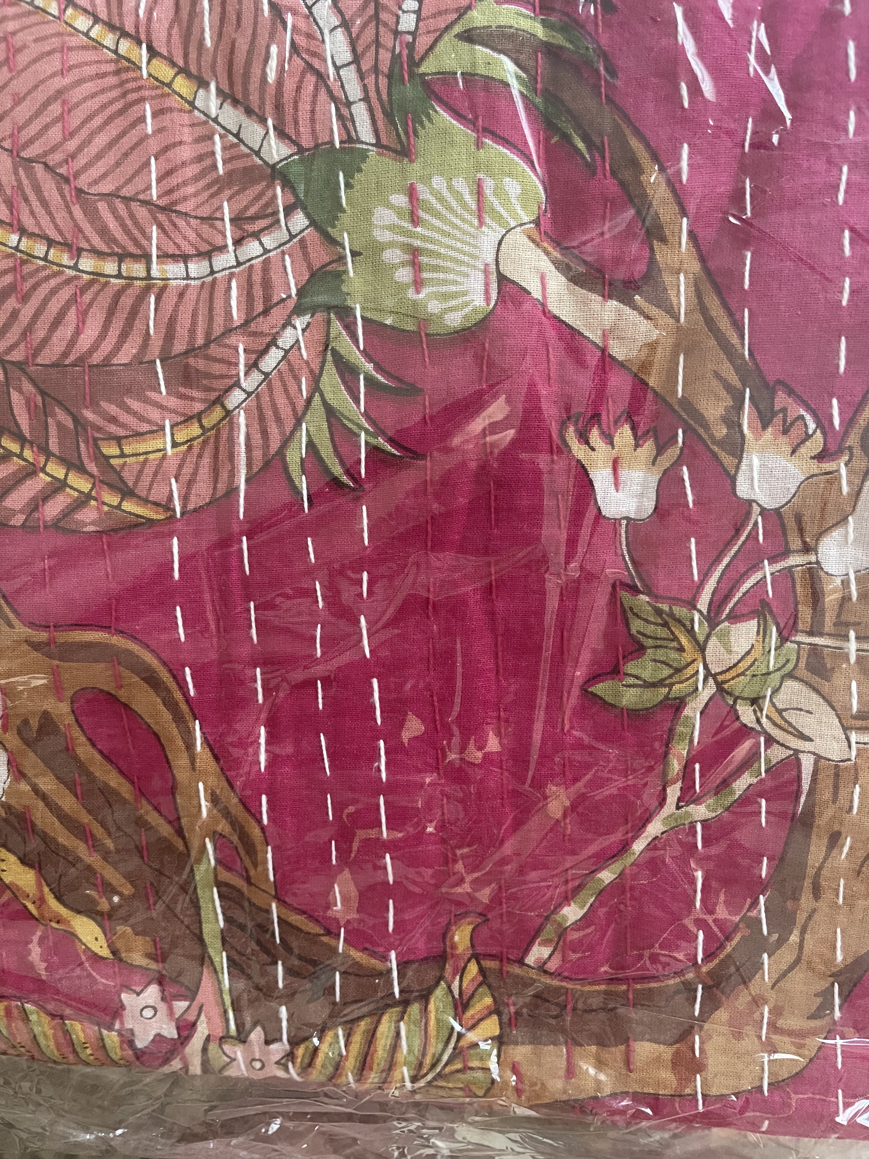 KANTHA - Floral FUCHSIA PINK