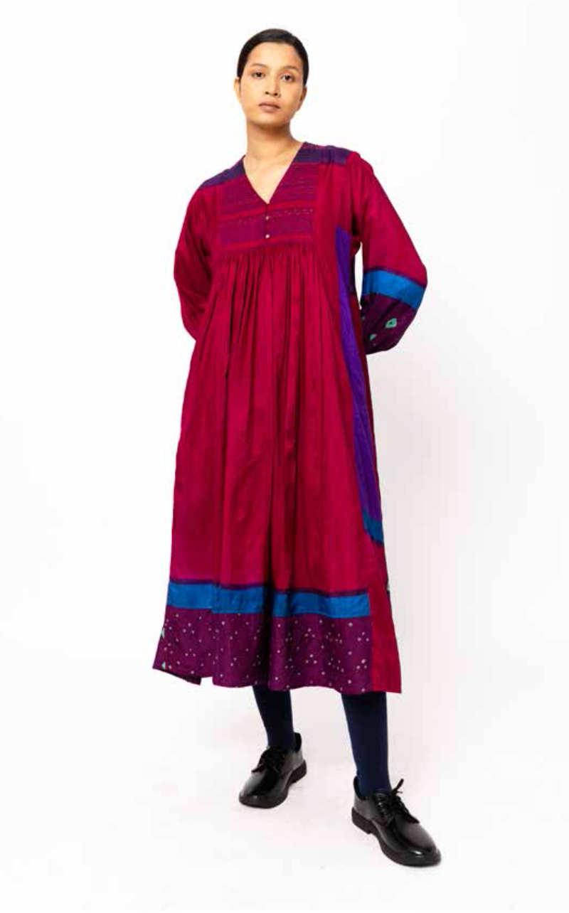 FOLKLORE 28 - Dress Silk Bandhani