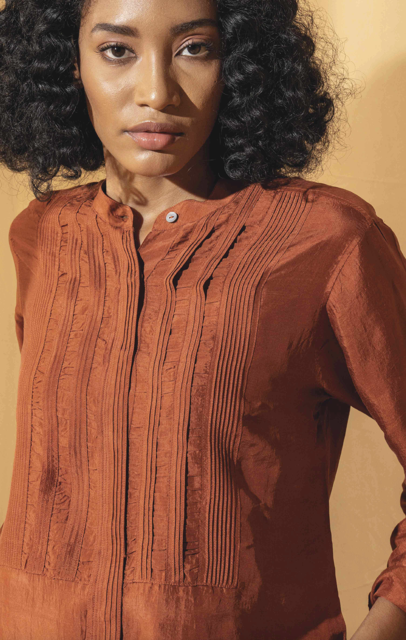 GARGI Shirt - Pintuck Silk Rust