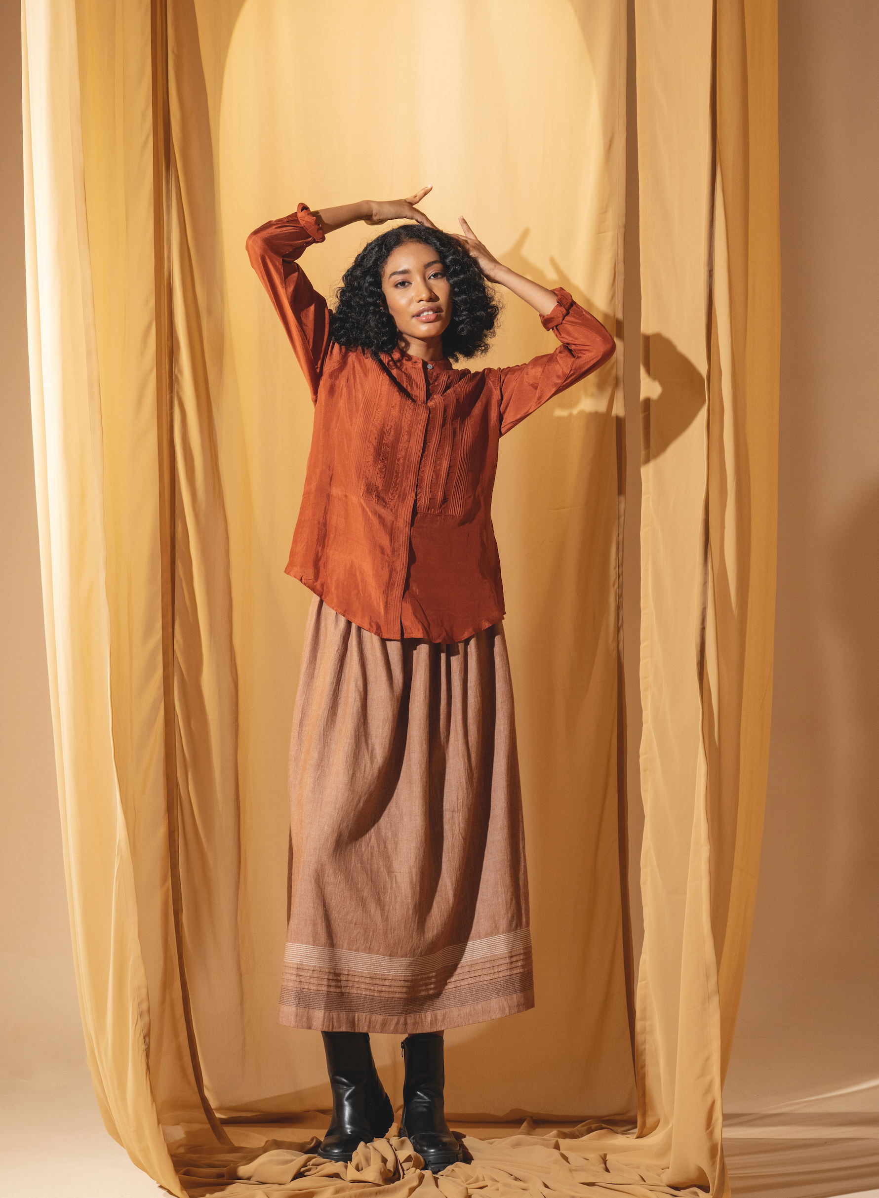 GARGI Shirt - Pintuck Silk Rust