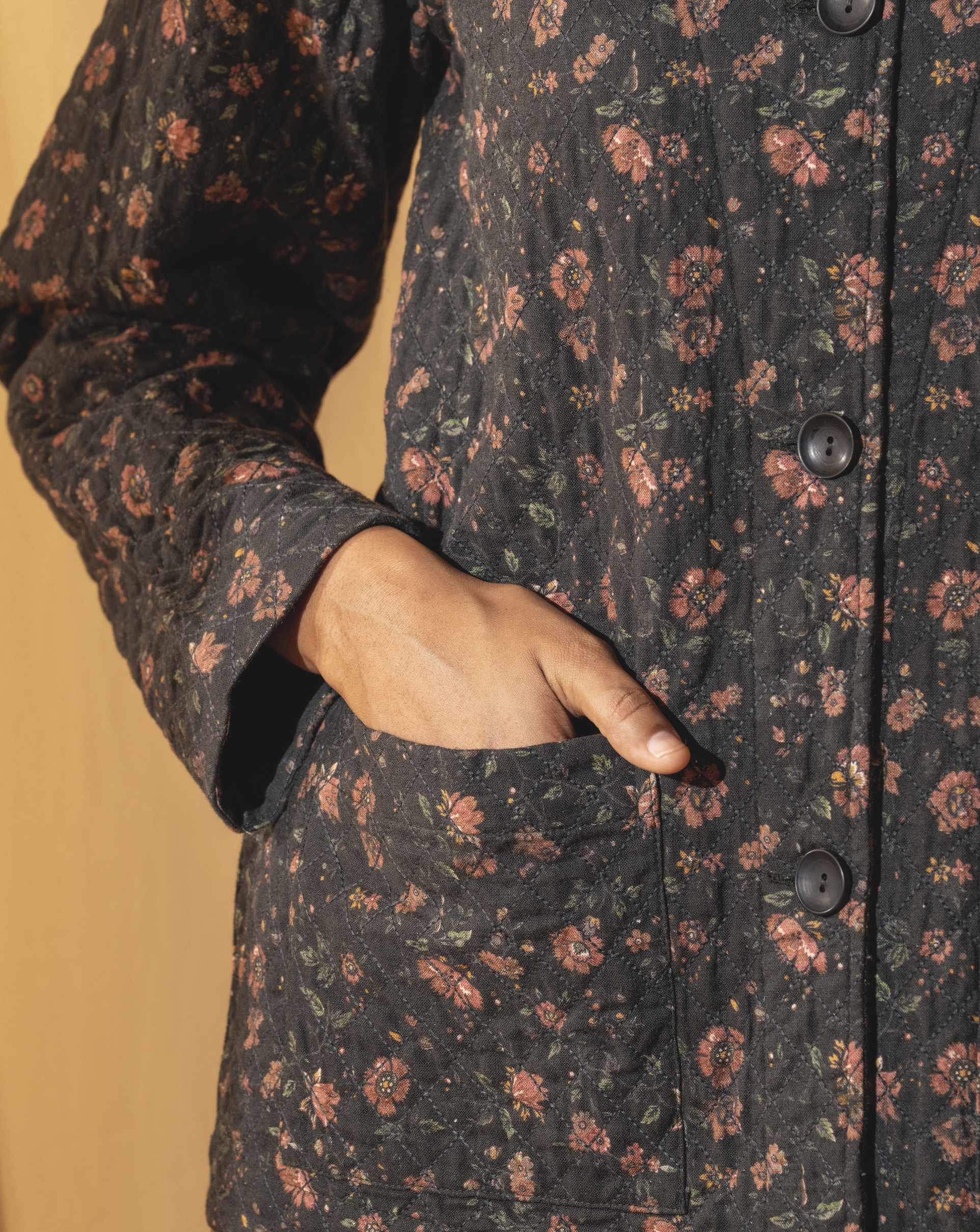 RUTVI Jacket - Linen Black Floral