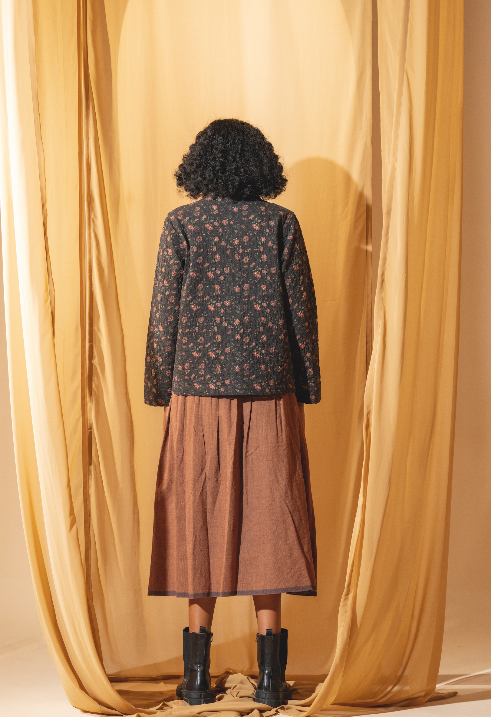 RUTVI Jacket - Linen Black Floral