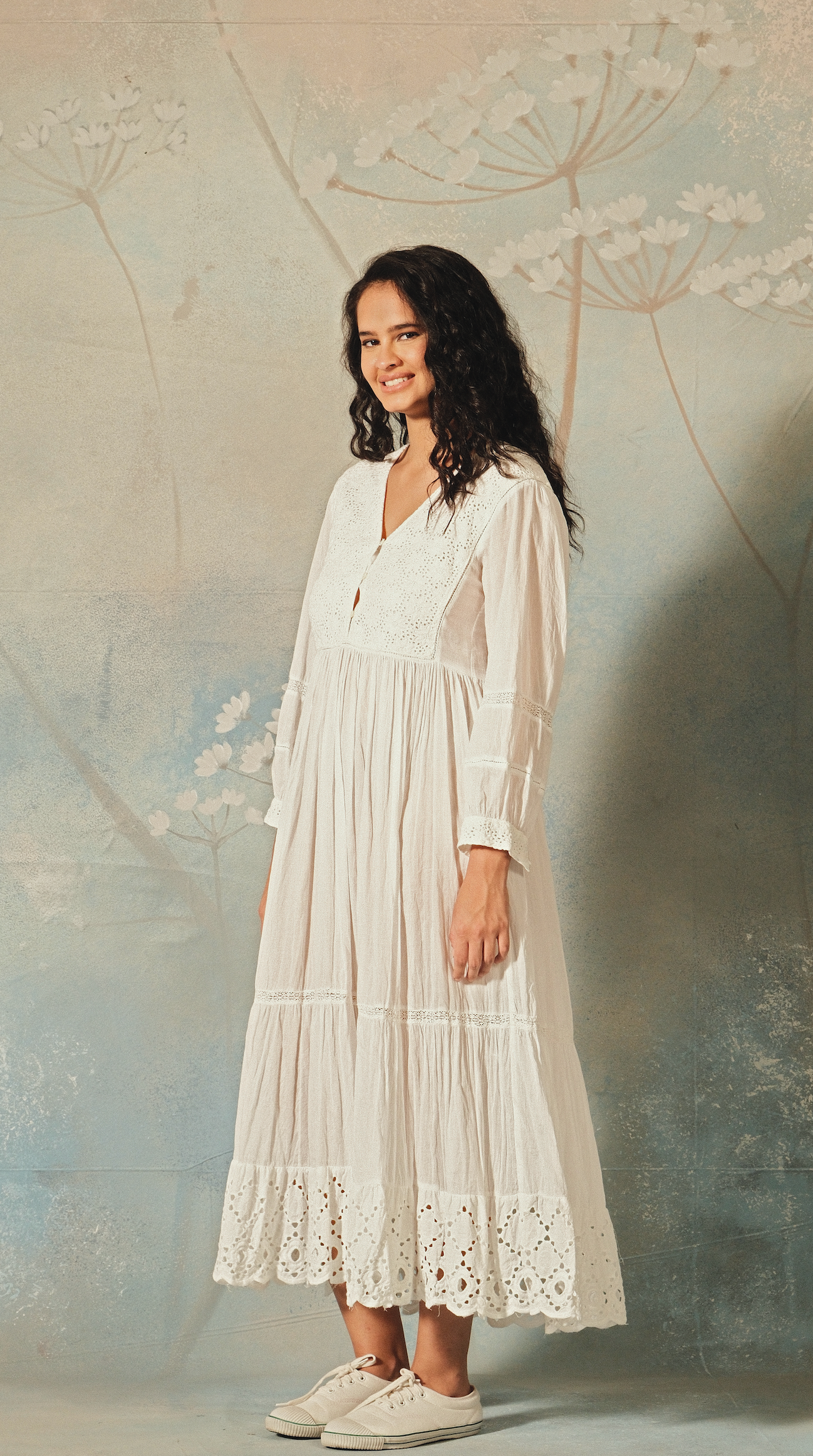 AMVI DRESS - White Lace