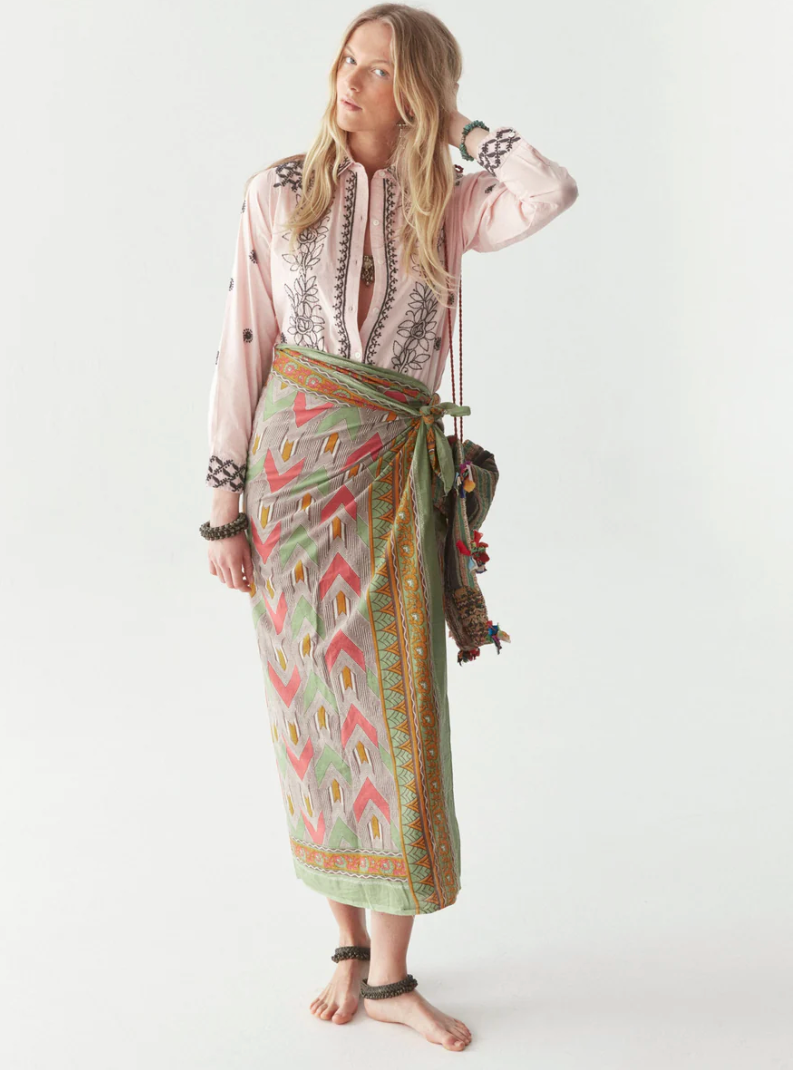 Maison Hotel Byron Sarong - Green Day