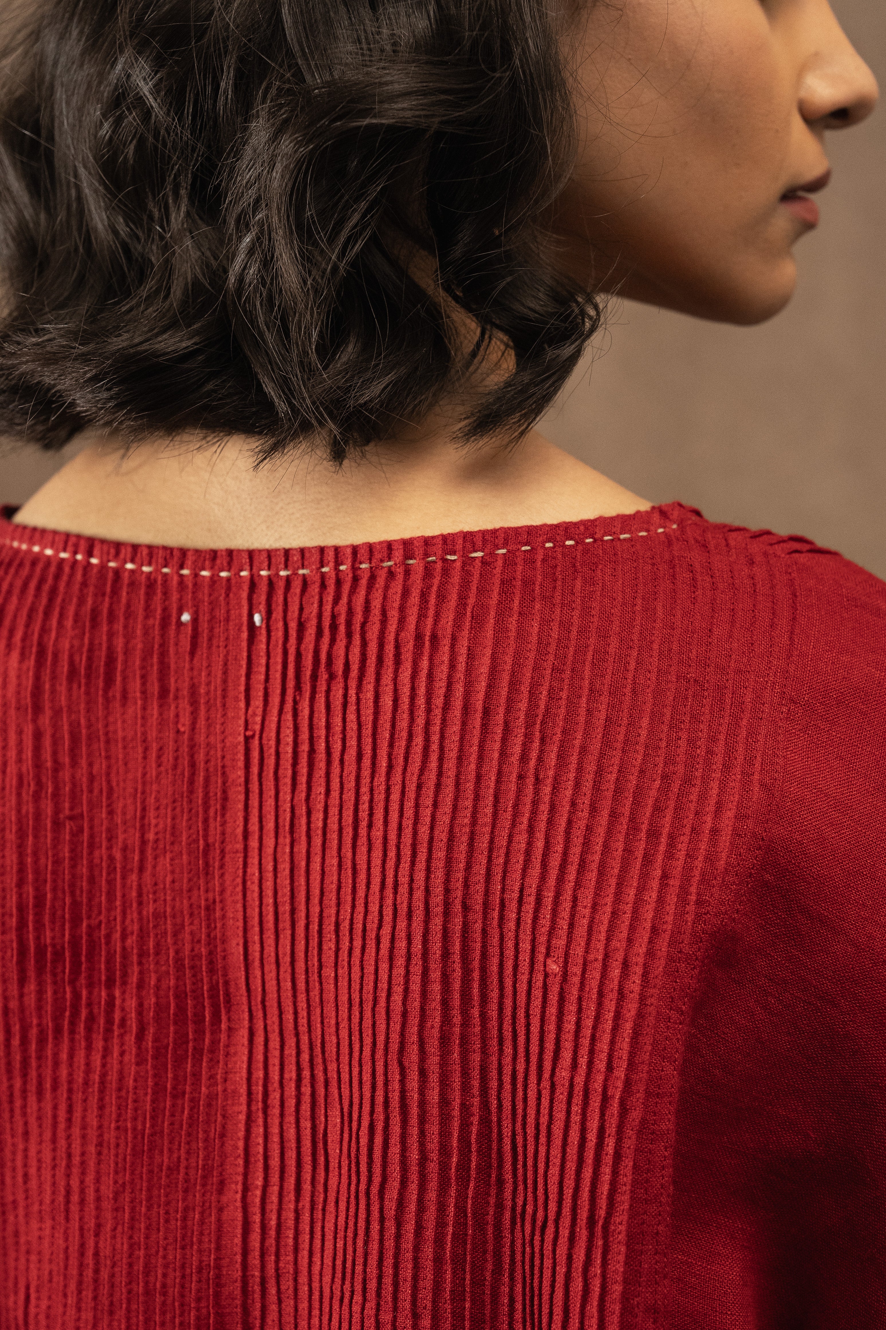 ANISHA Linen Pintuck Top - Crimson