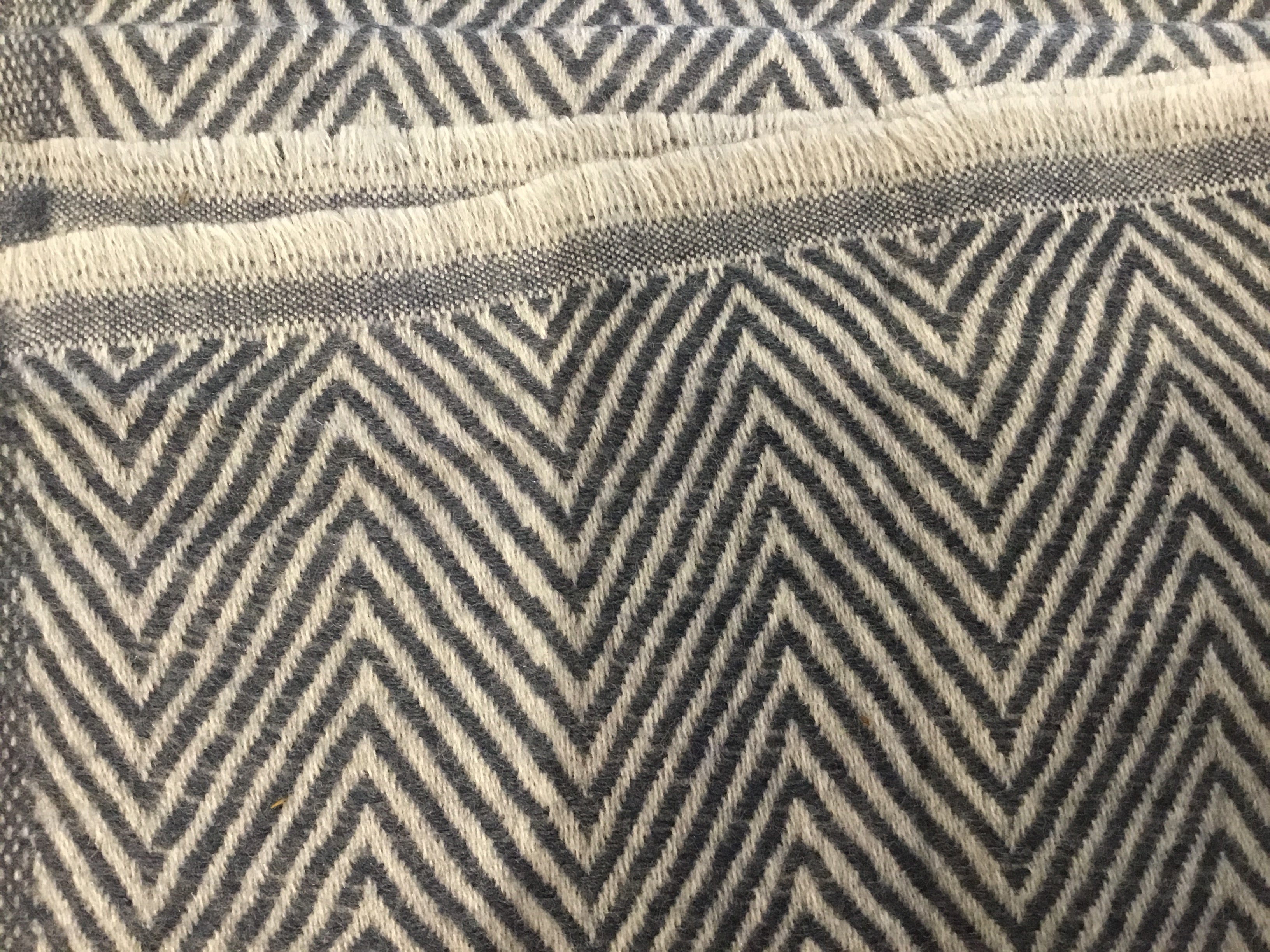 Cashmere Scarf- Stone Zigzag