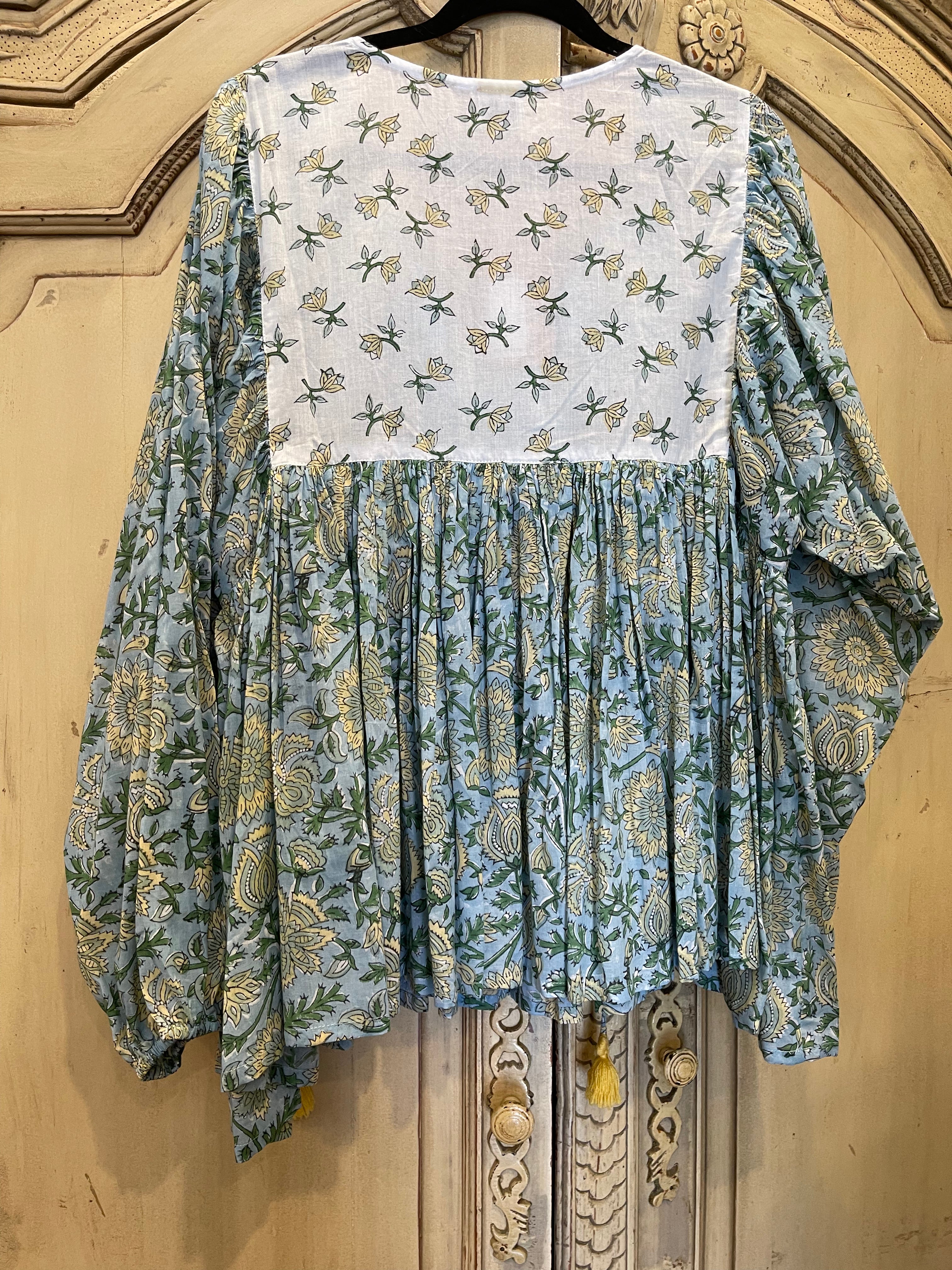 GYPSY TOP - BLUE SUMMER MEADOW