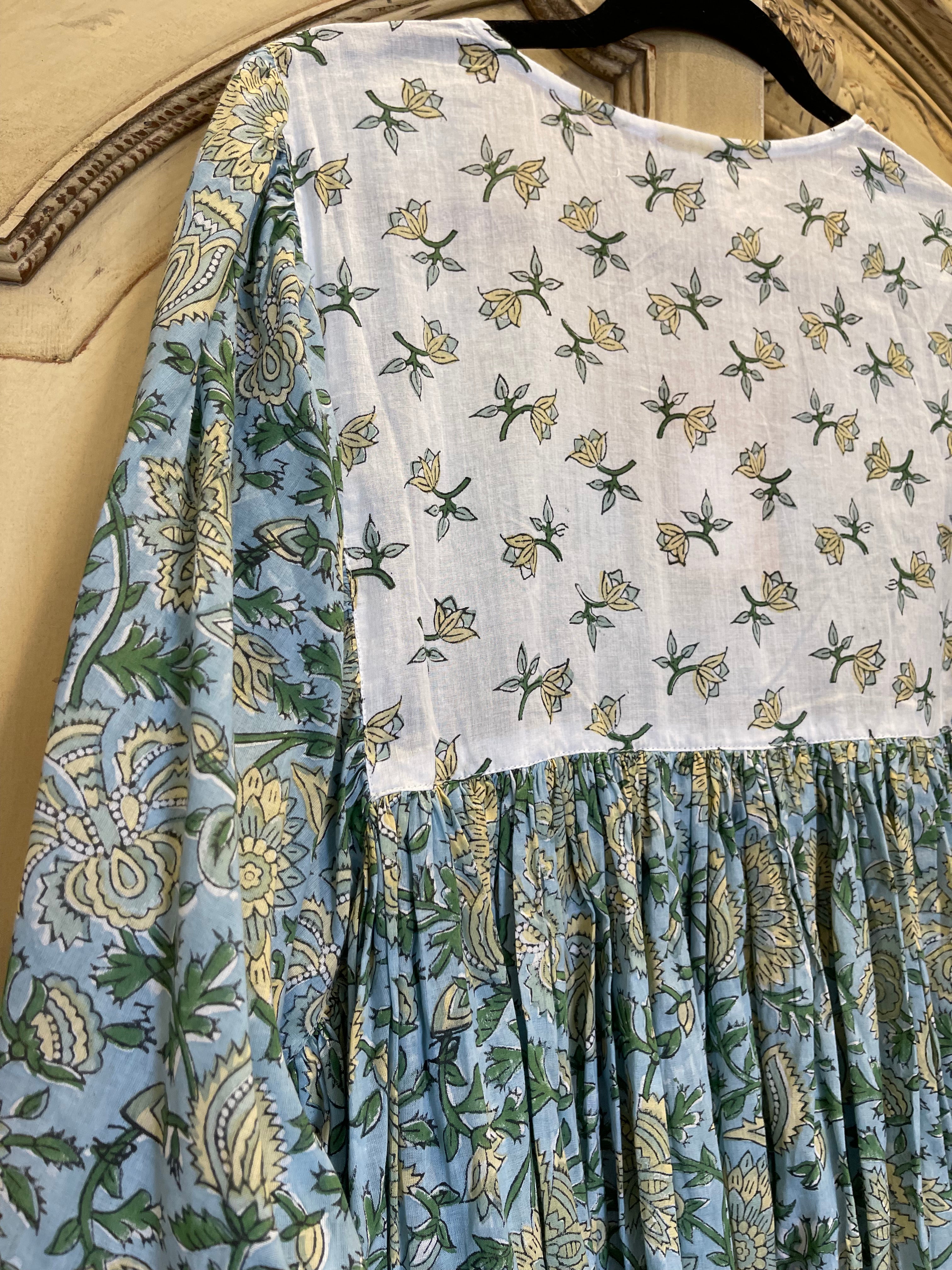 GYPSY TOP - BLUE SUMMER MEADOW