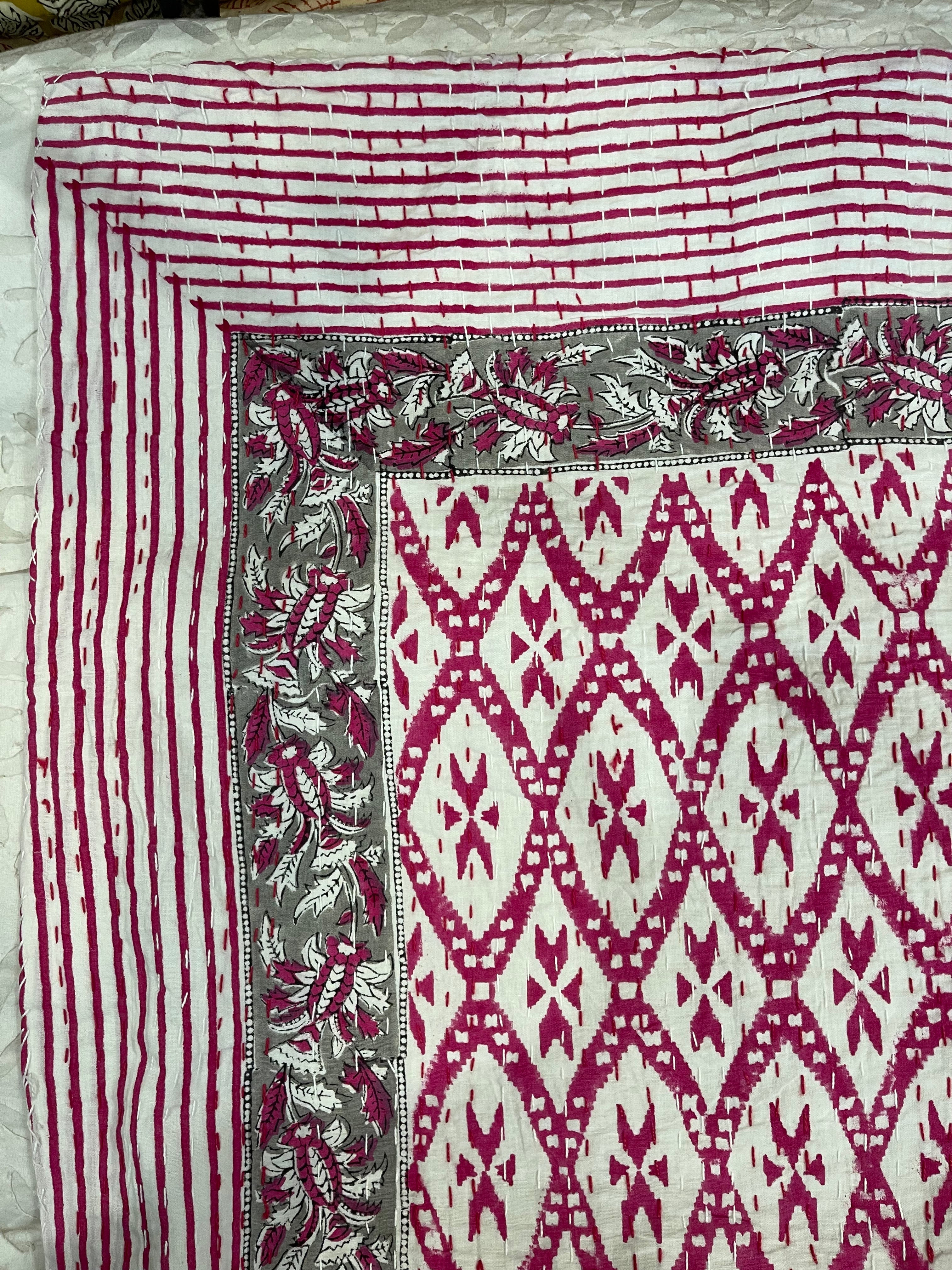 KANTHA - CHEVRON CERISE