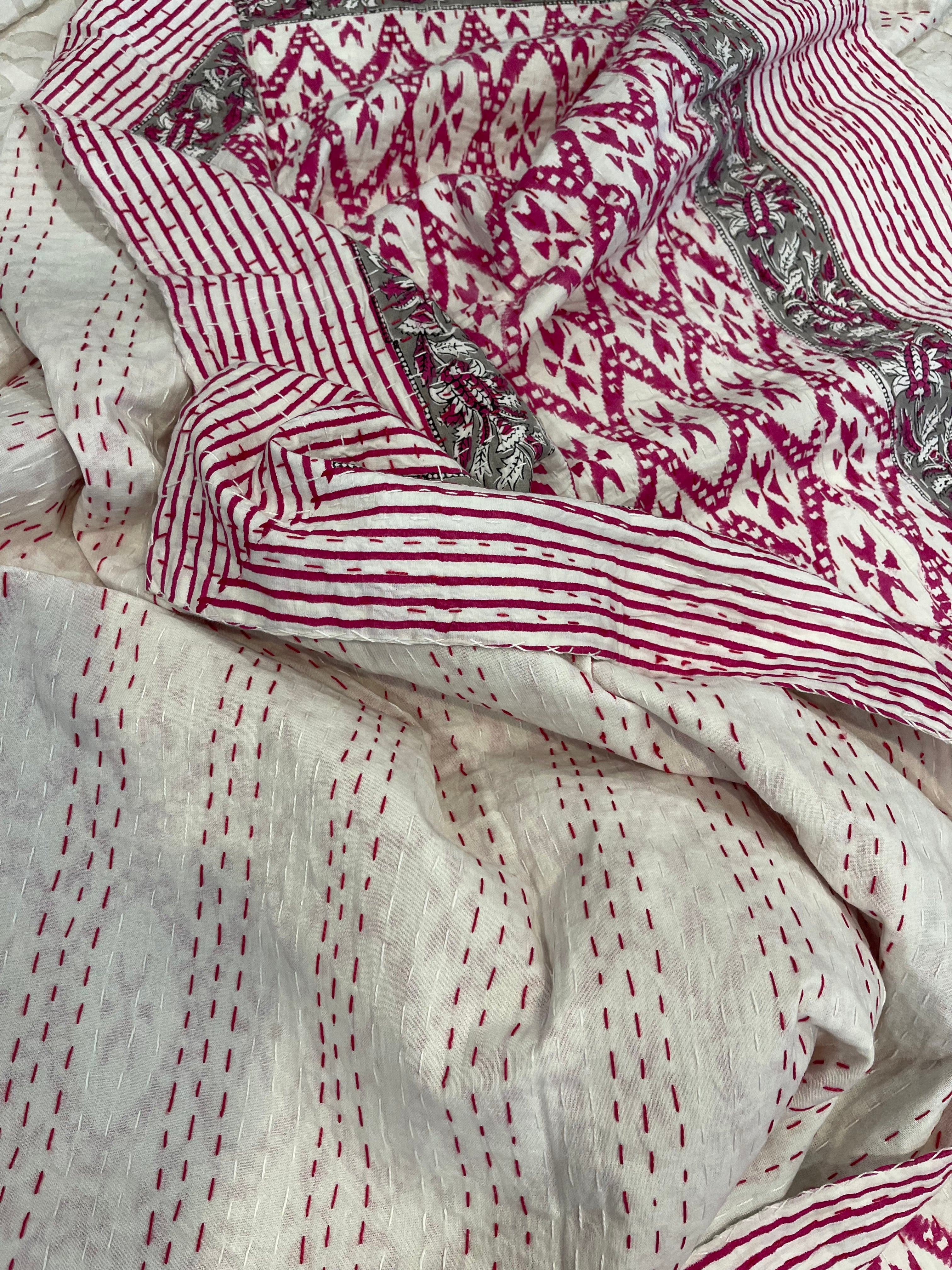 KANTHA - CHEVRON CERISE