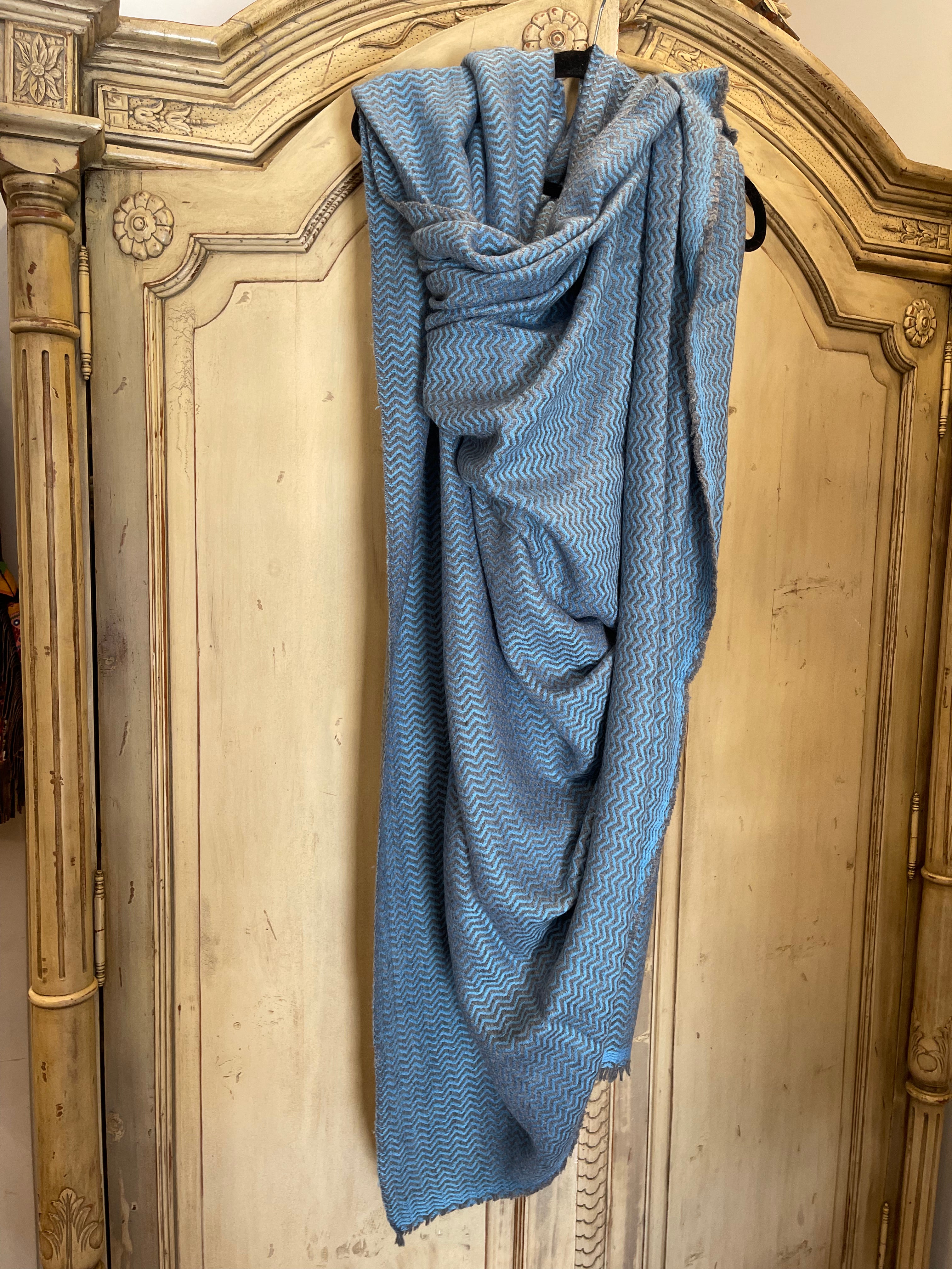 Cashmere Throw/Wrap - Chevron Ocean