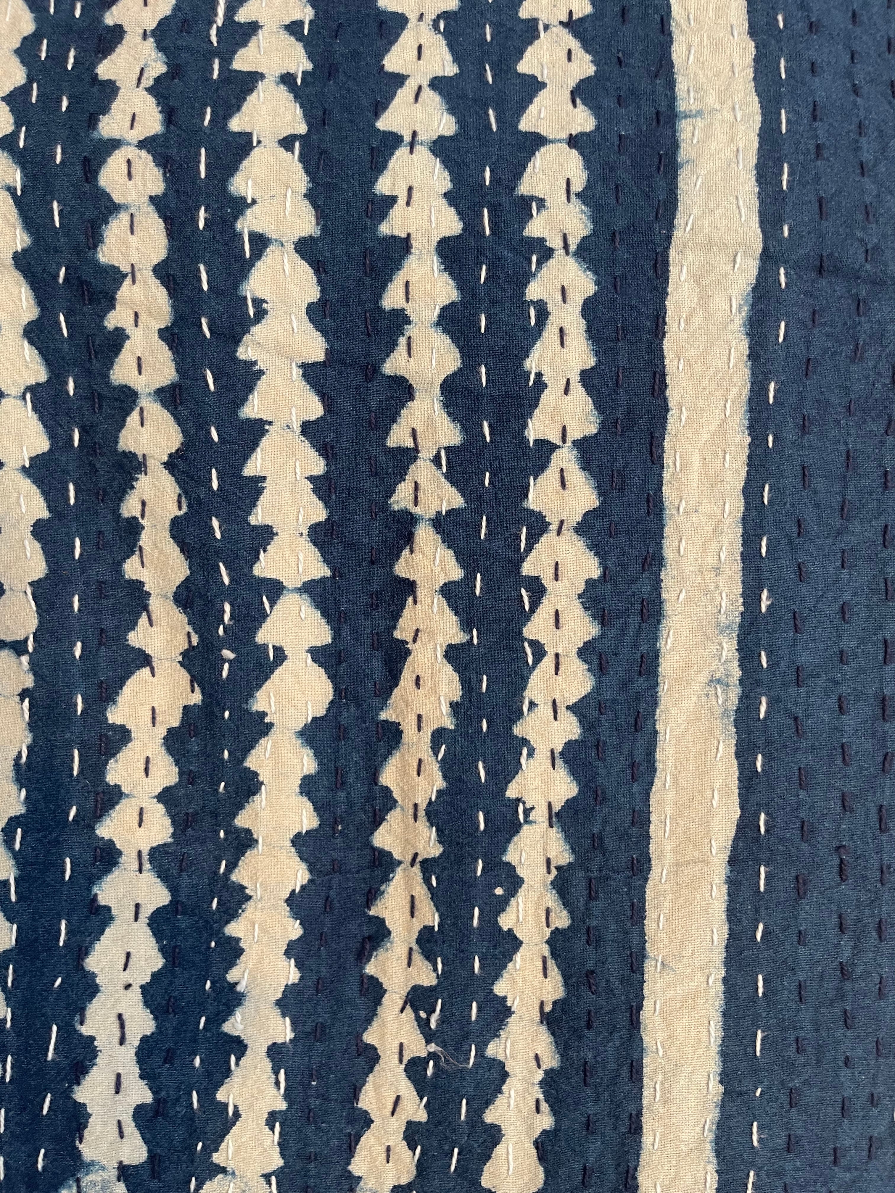 KANTHA - INDIGO SERRATED BANKSIA LEAF