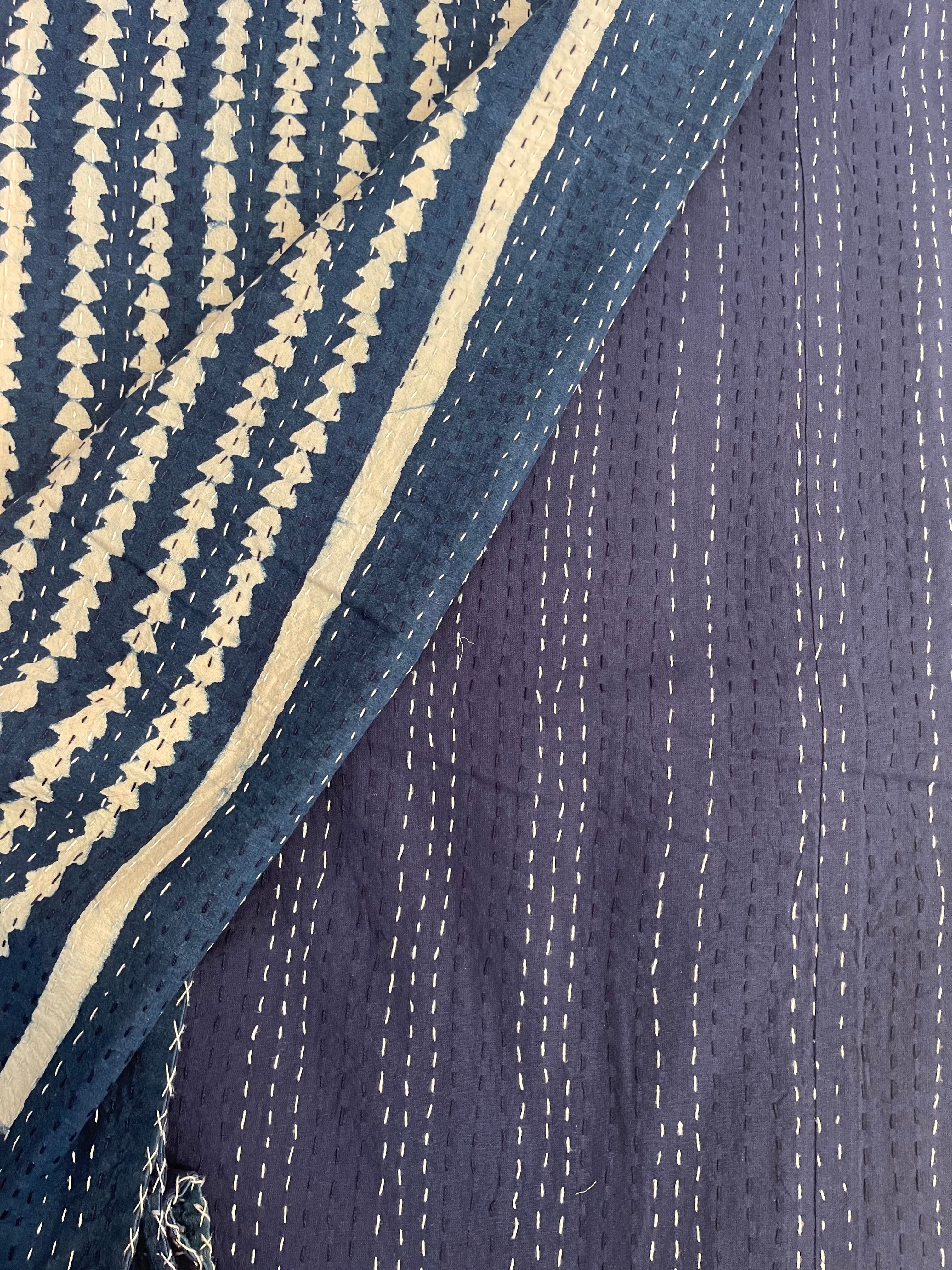 KANTHA - INDIGO SERRATED BANKSIA LEAF