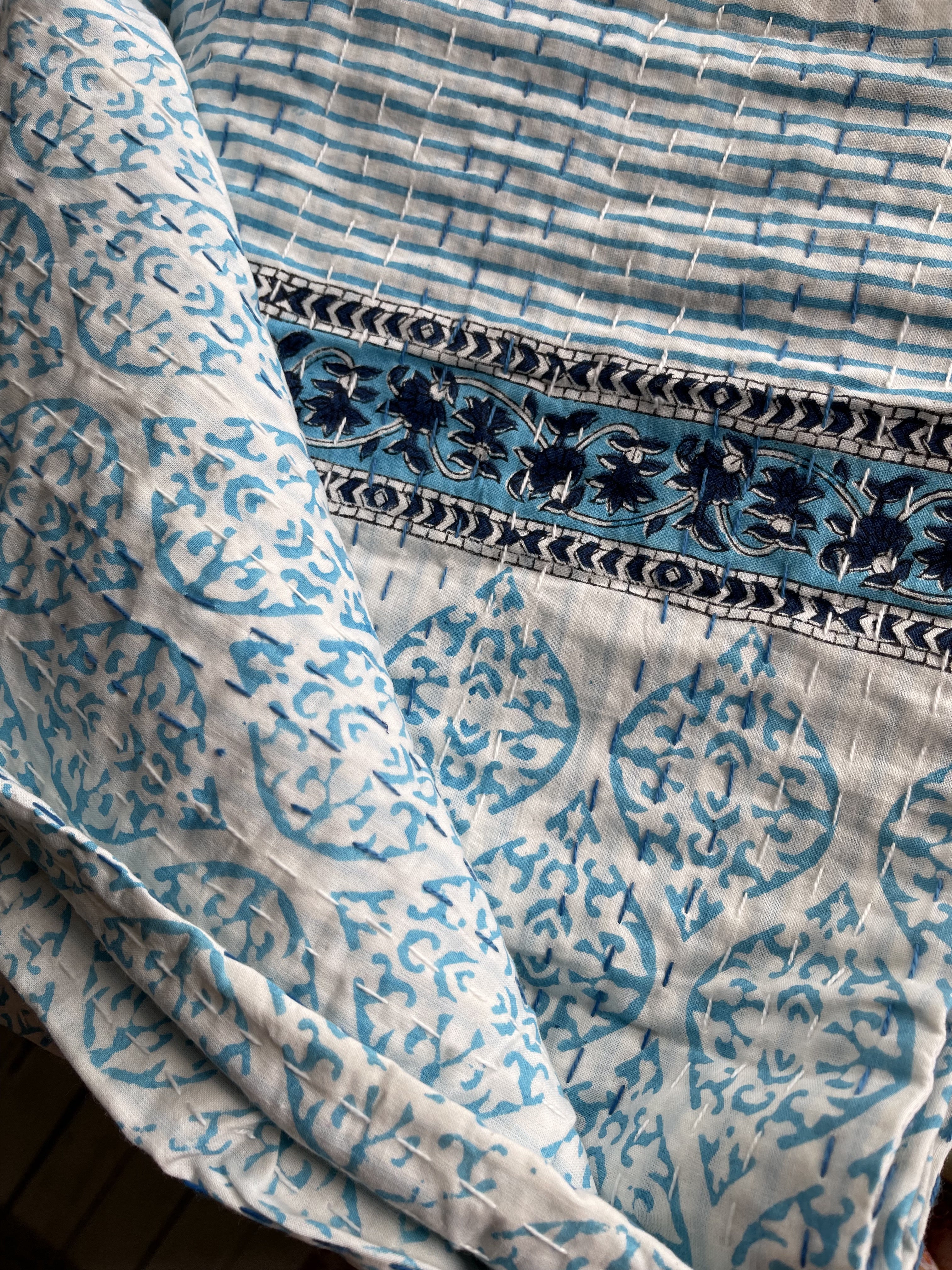 KANTHA - FLOATING