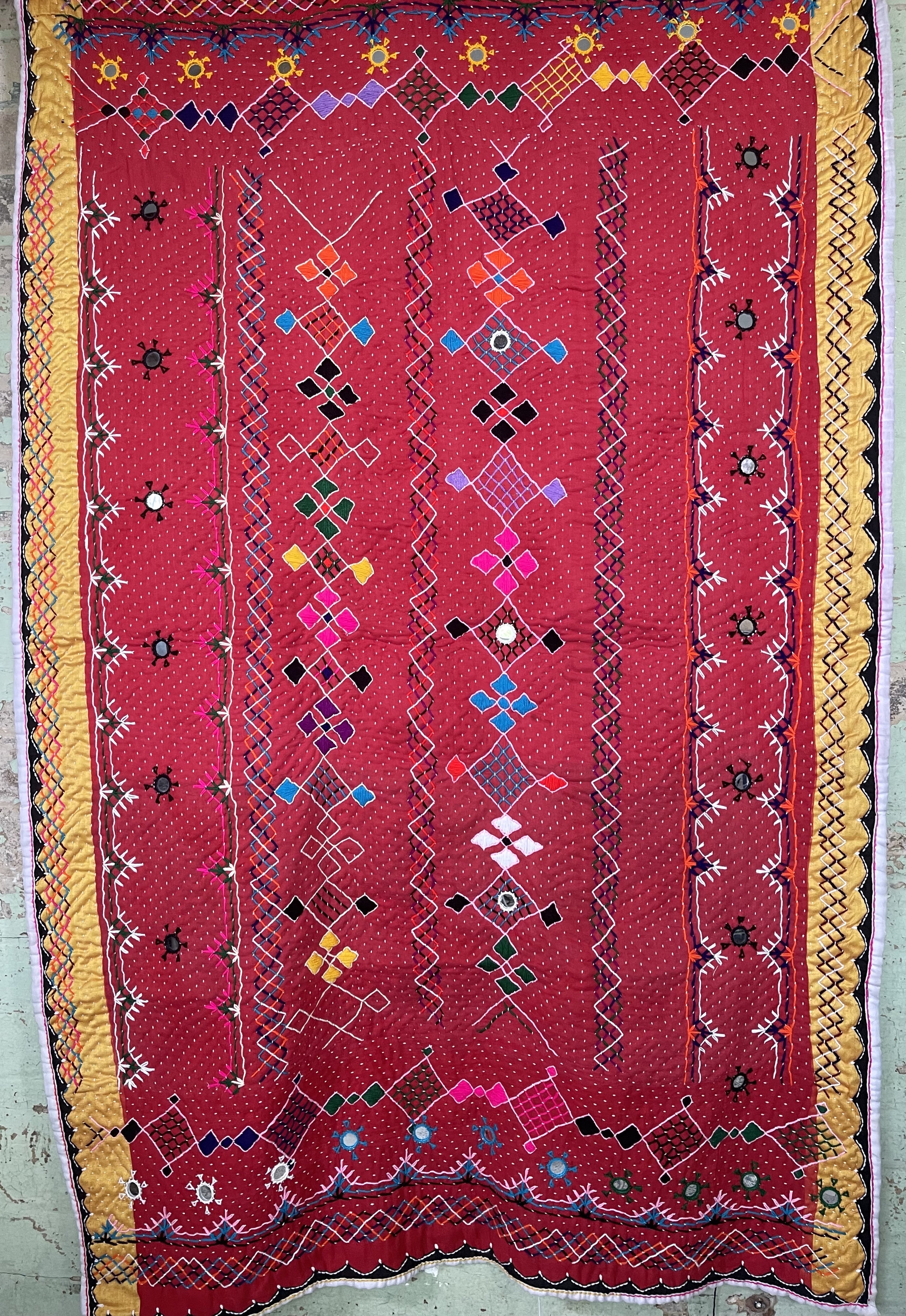 KALBELIA QUILT - RED