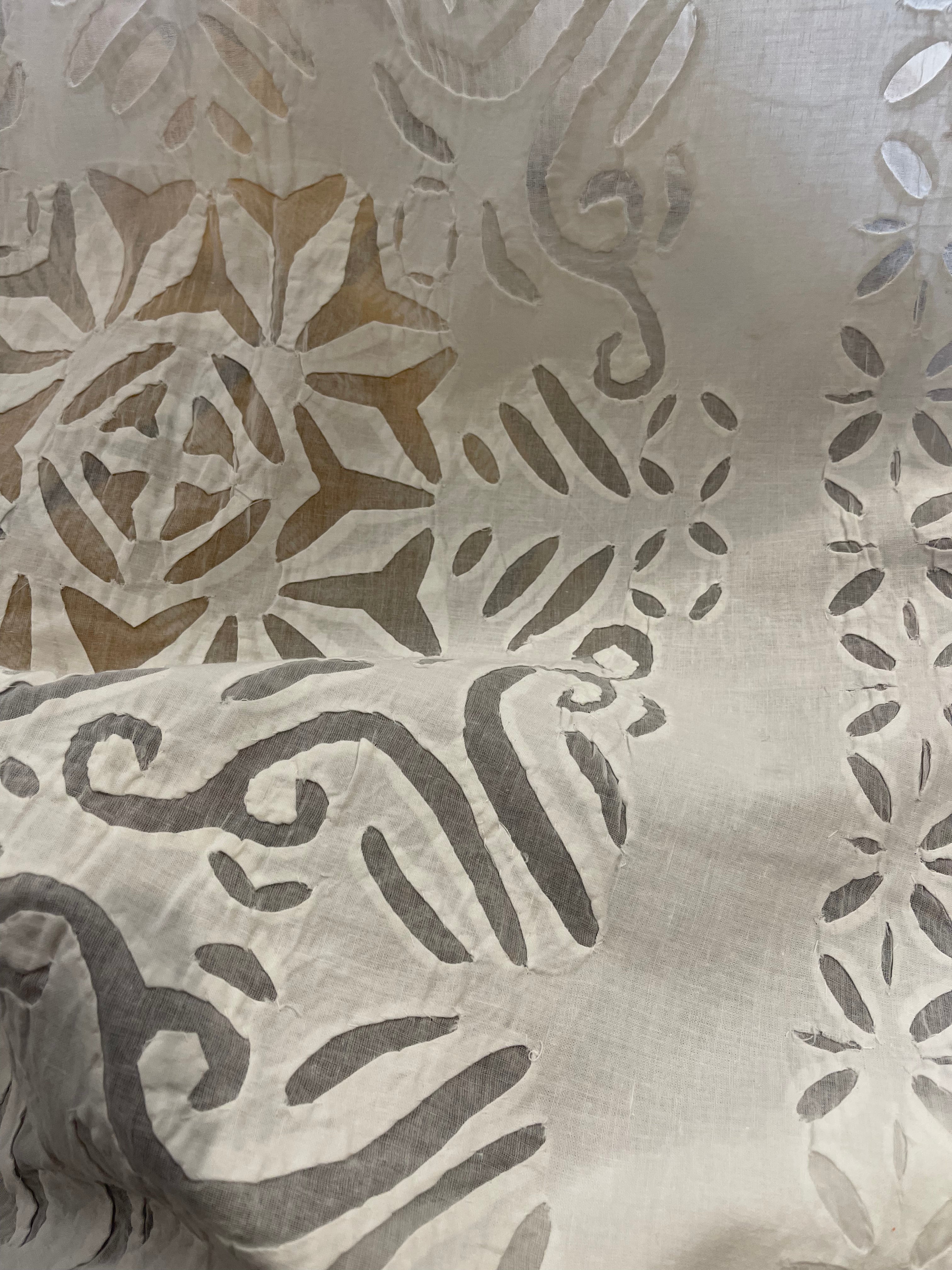 APPLIQUÉ BEDCOVER - Arabesque