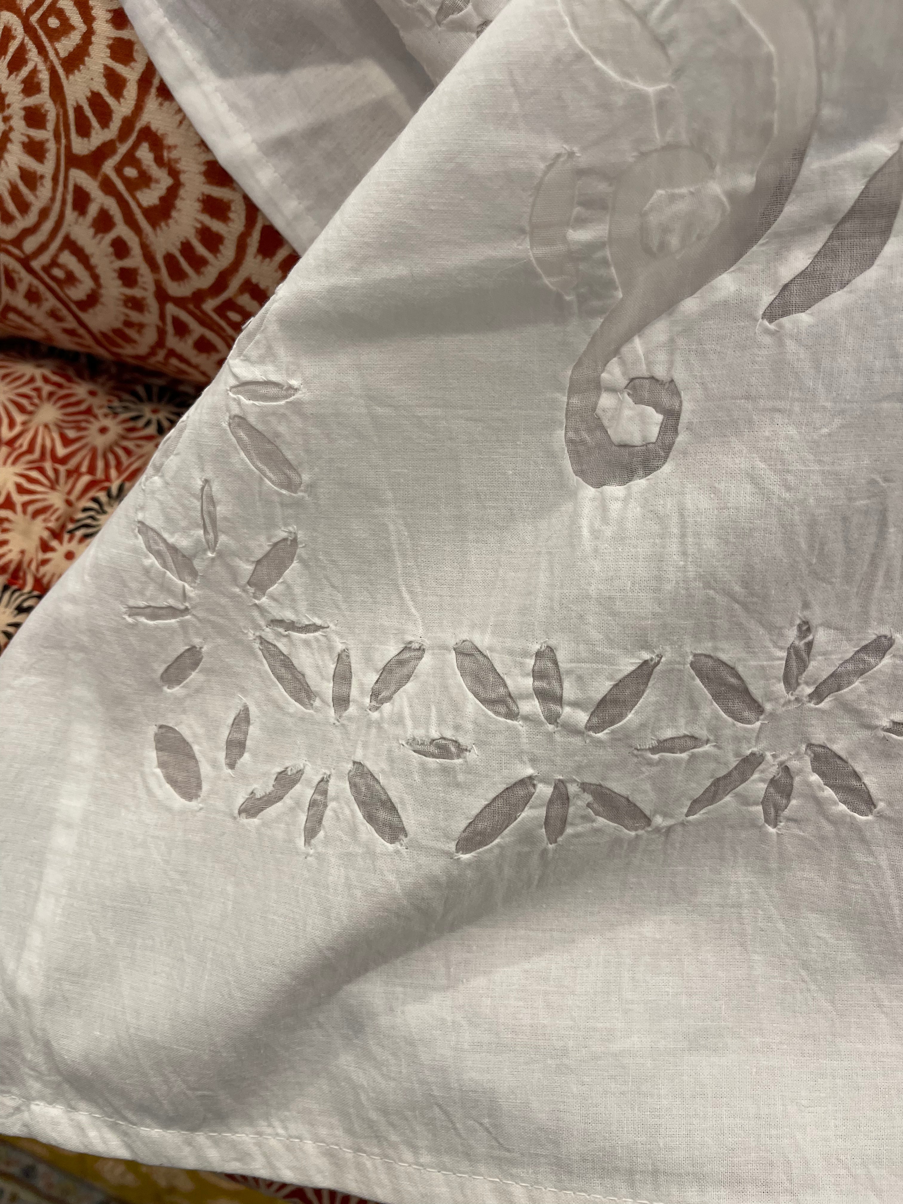 APPLIQUÉ BEDCOVER - Arabesque